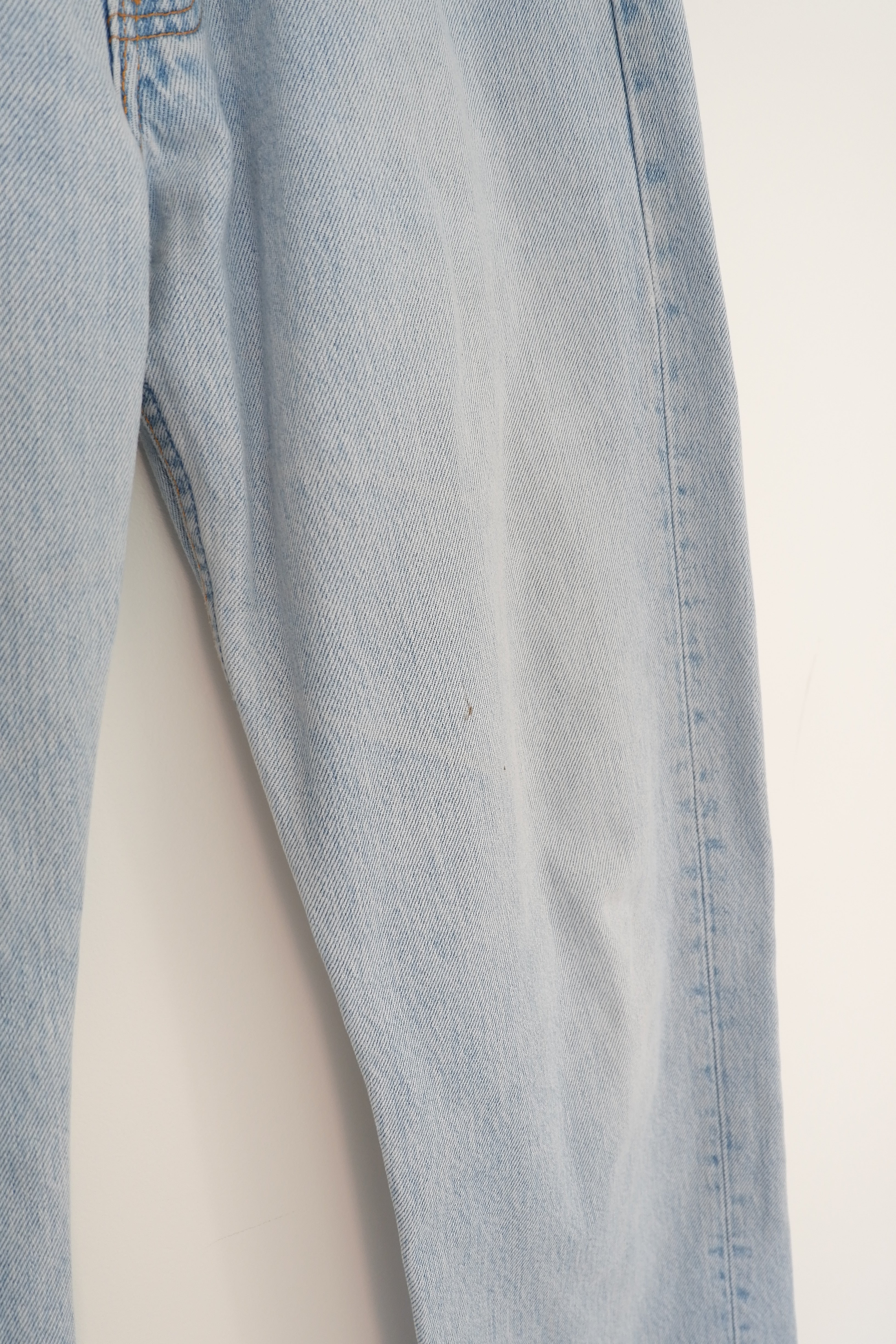 Levis Vintage 501 Light Wash Relaxed Fit Straight Leg Jeans - 34