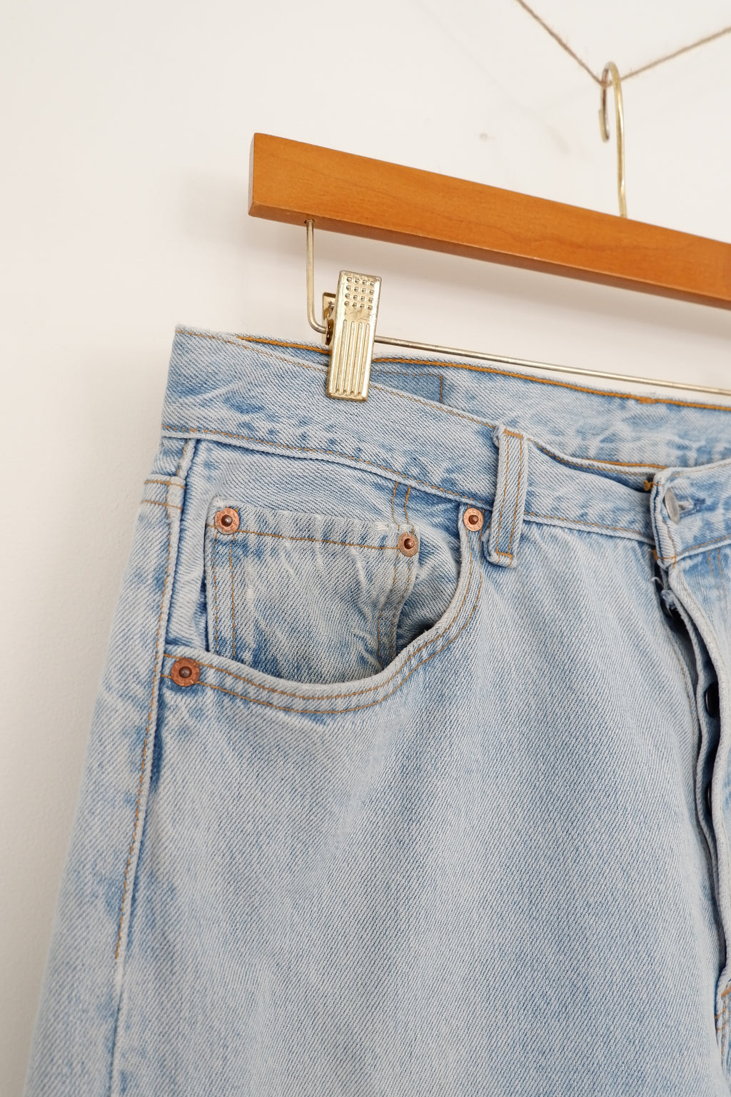 Levis Vintage 501 Light Wash Relaxed Fit Straight Leg Jeans - 34
