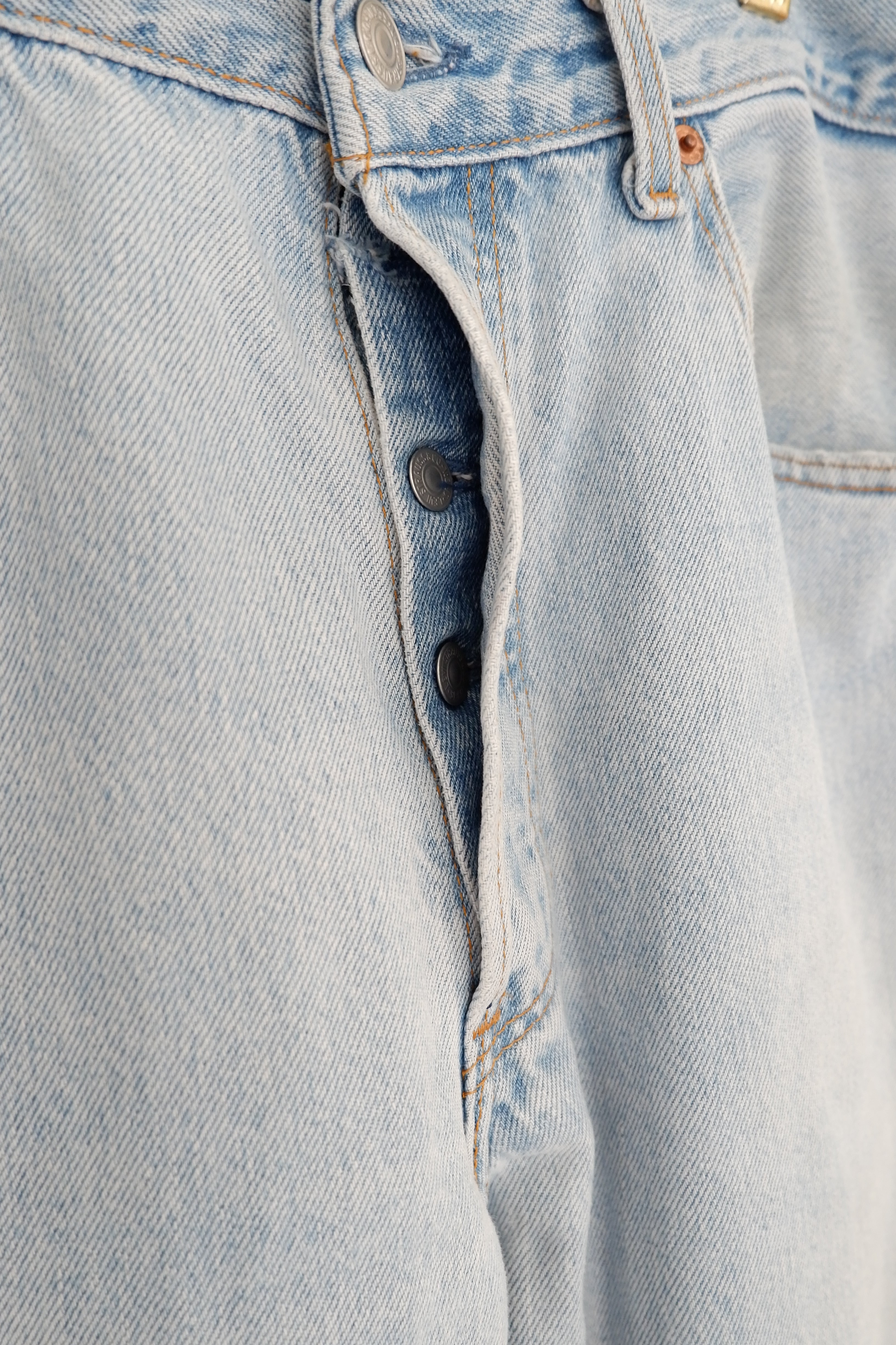 Levis Vintage 501 Light Wash Relaxed Fit Straight Leg Jeans - 34