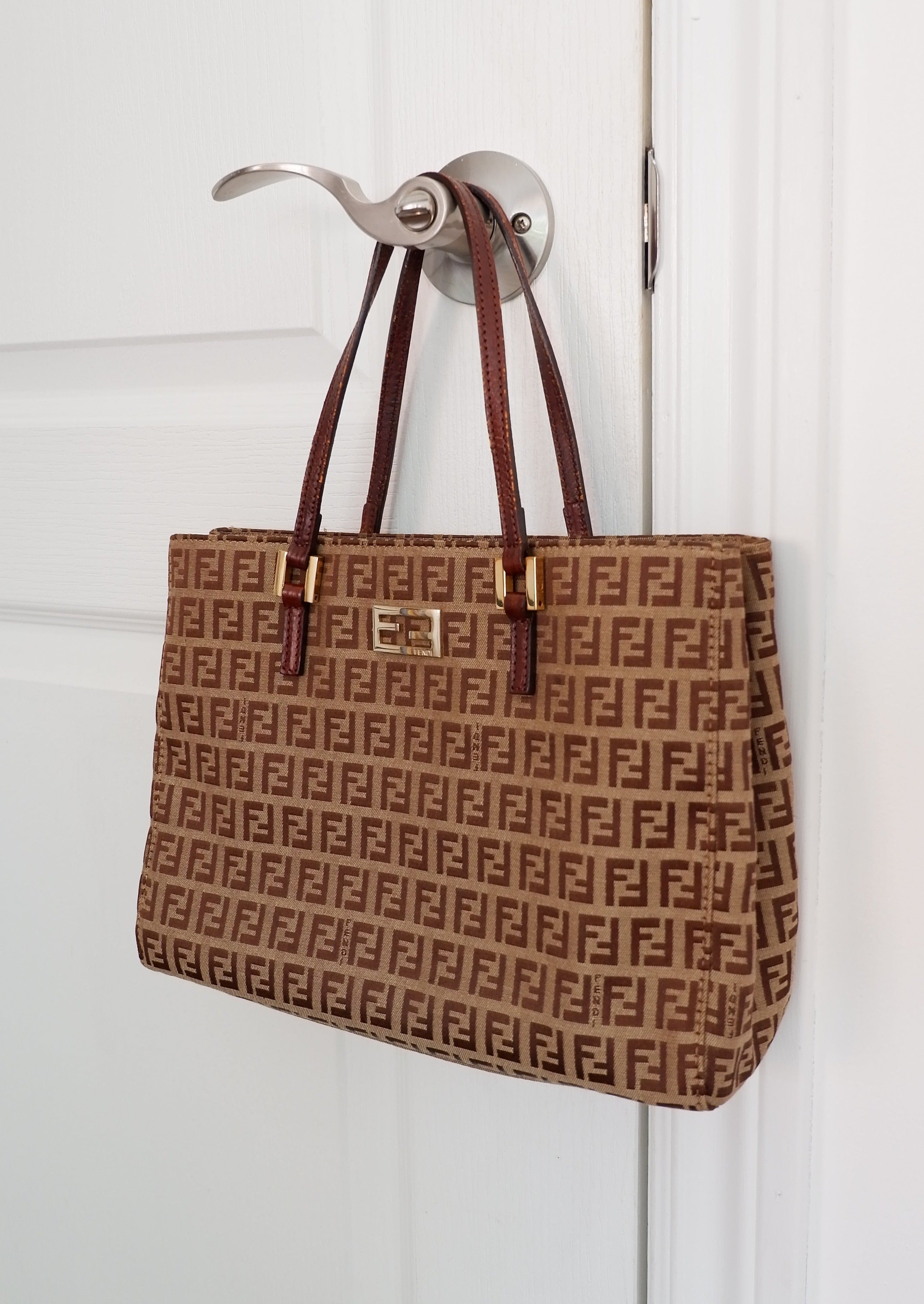 Sac à main Fendi d'occasion authentique en toile Zucchino marron