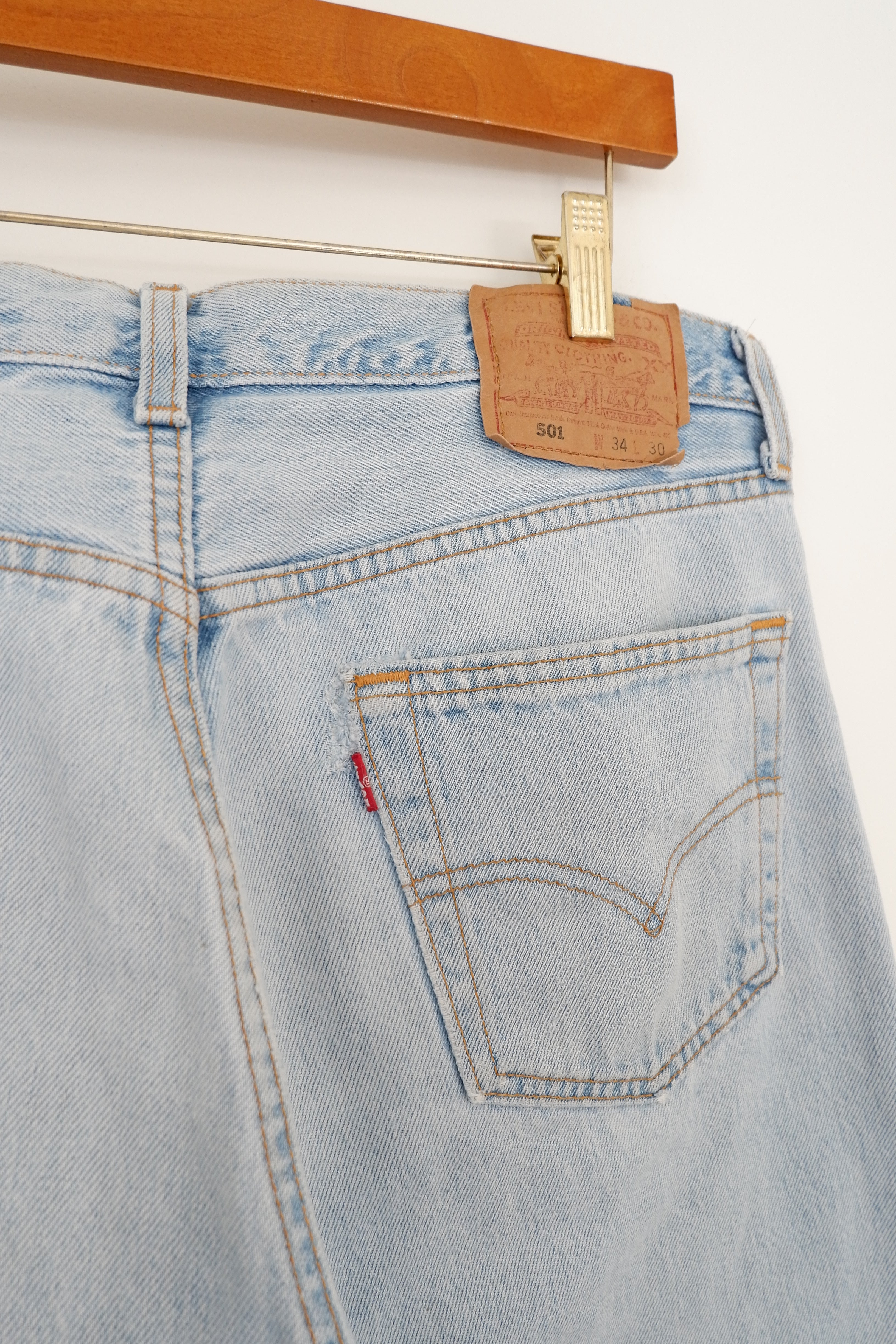 Levis Vintage 501 Light Wash Relaxed Fit Straight Leg Jeans - 34