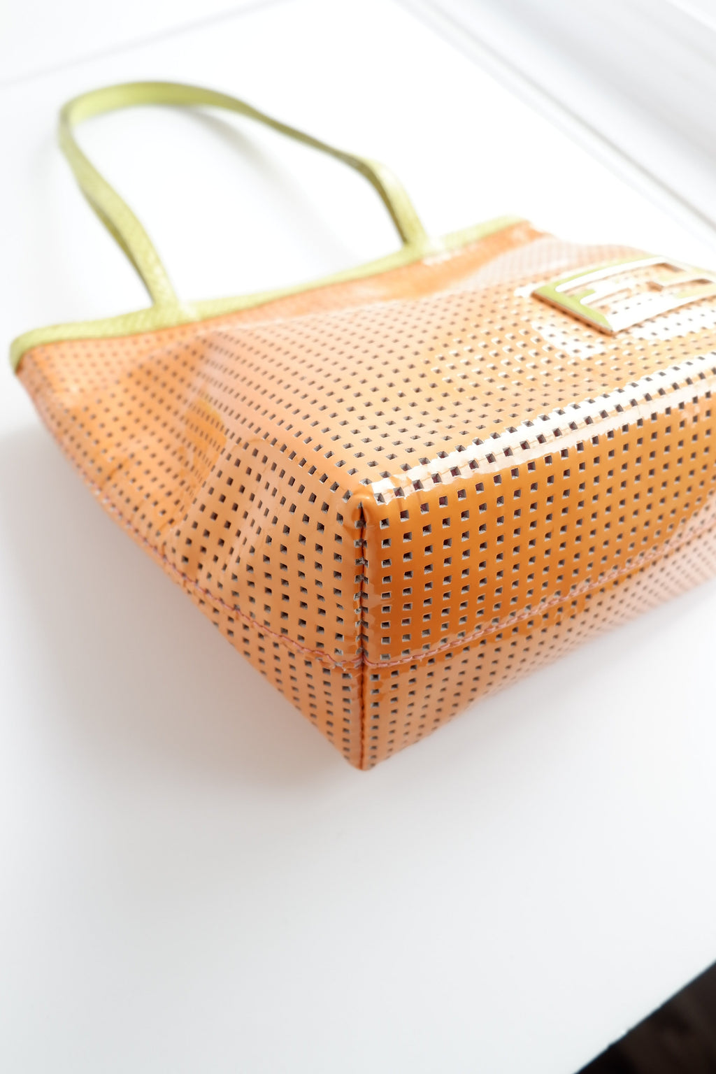 Sac cabas mini Fendi orange/vert d'occasion authentique