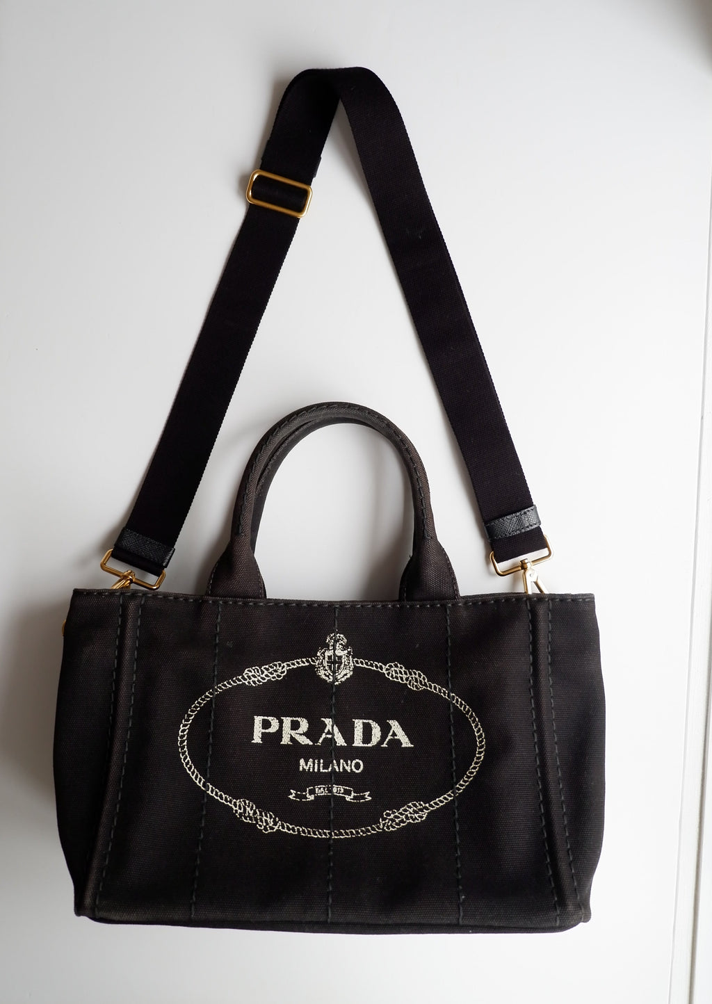 Sac bandoulière / cabas Prada Canapa en toile noire, authentique et d'occasion