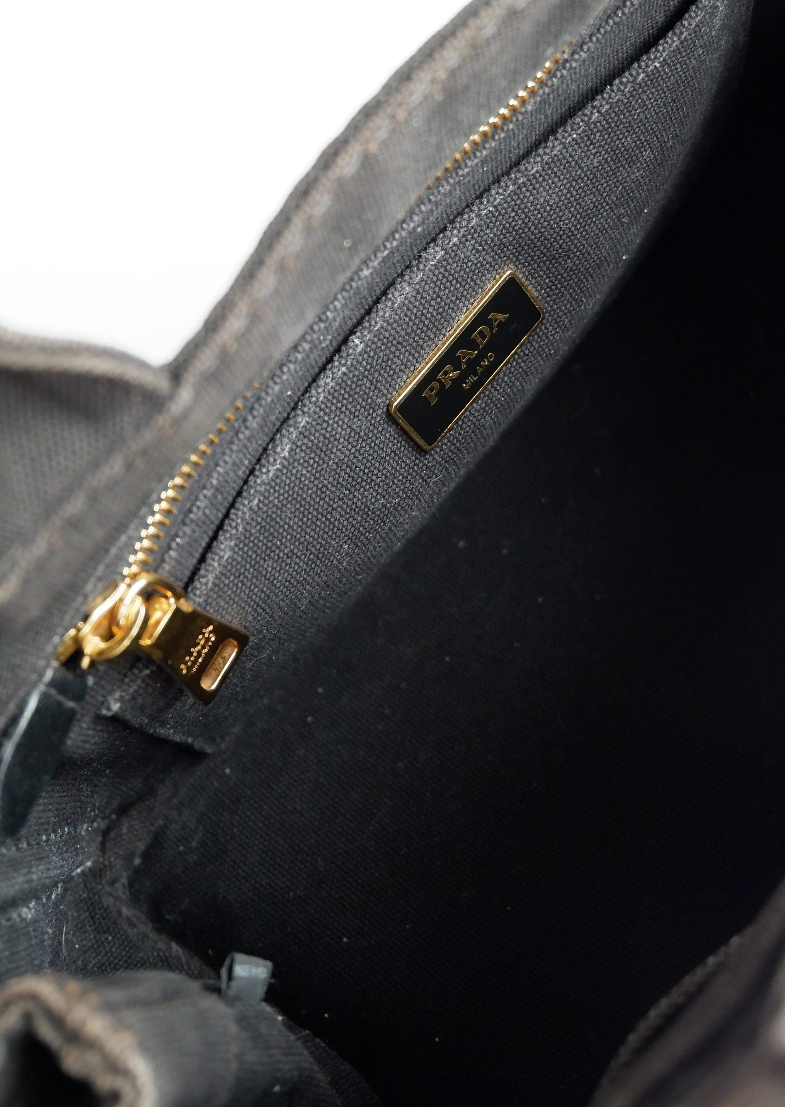 Sac bandoulière / cabas Prada Canapa en toile noire, authentique et d'occasion