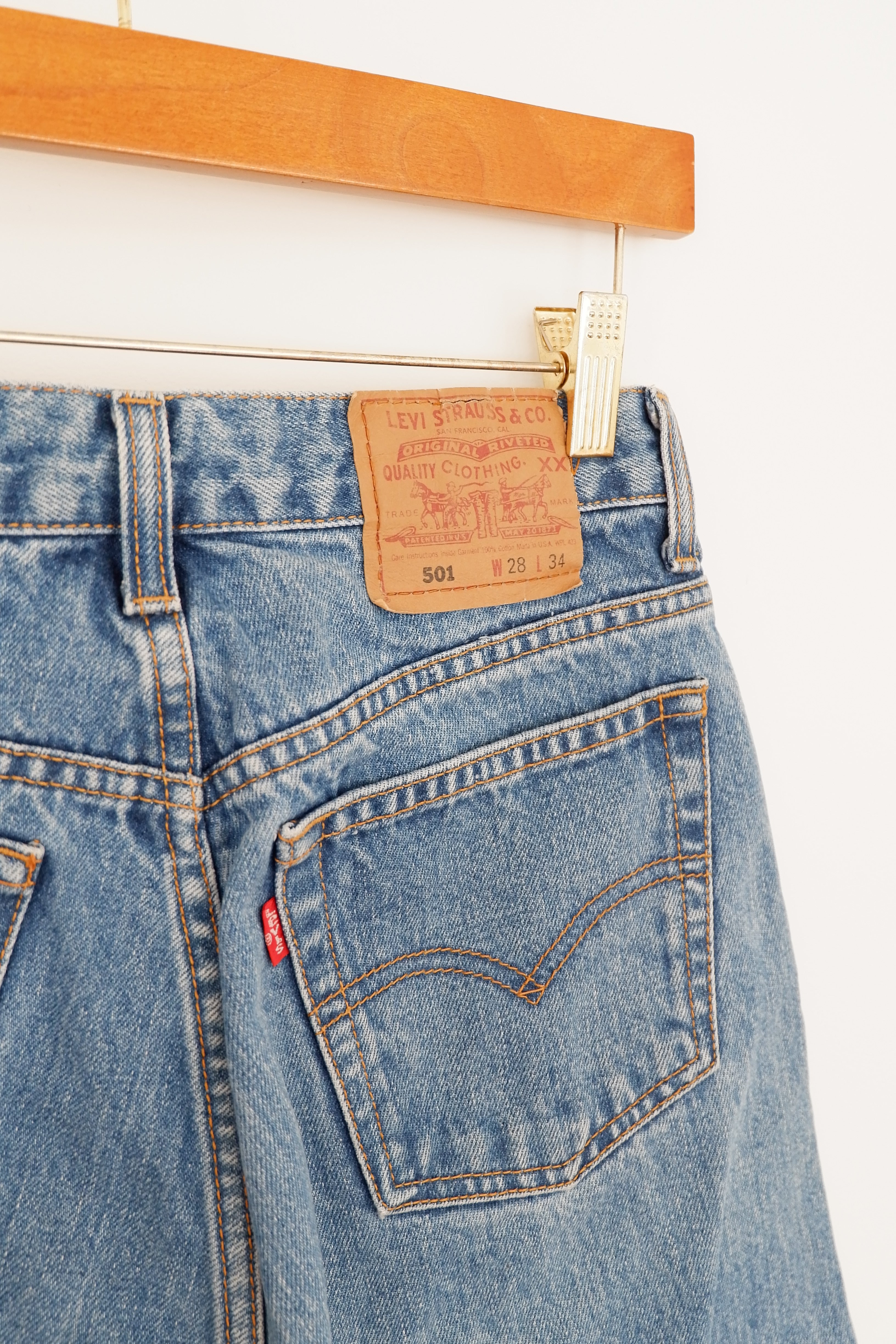 Levis 501 Vintage Medium Wash Straight Leg Jeans - 26