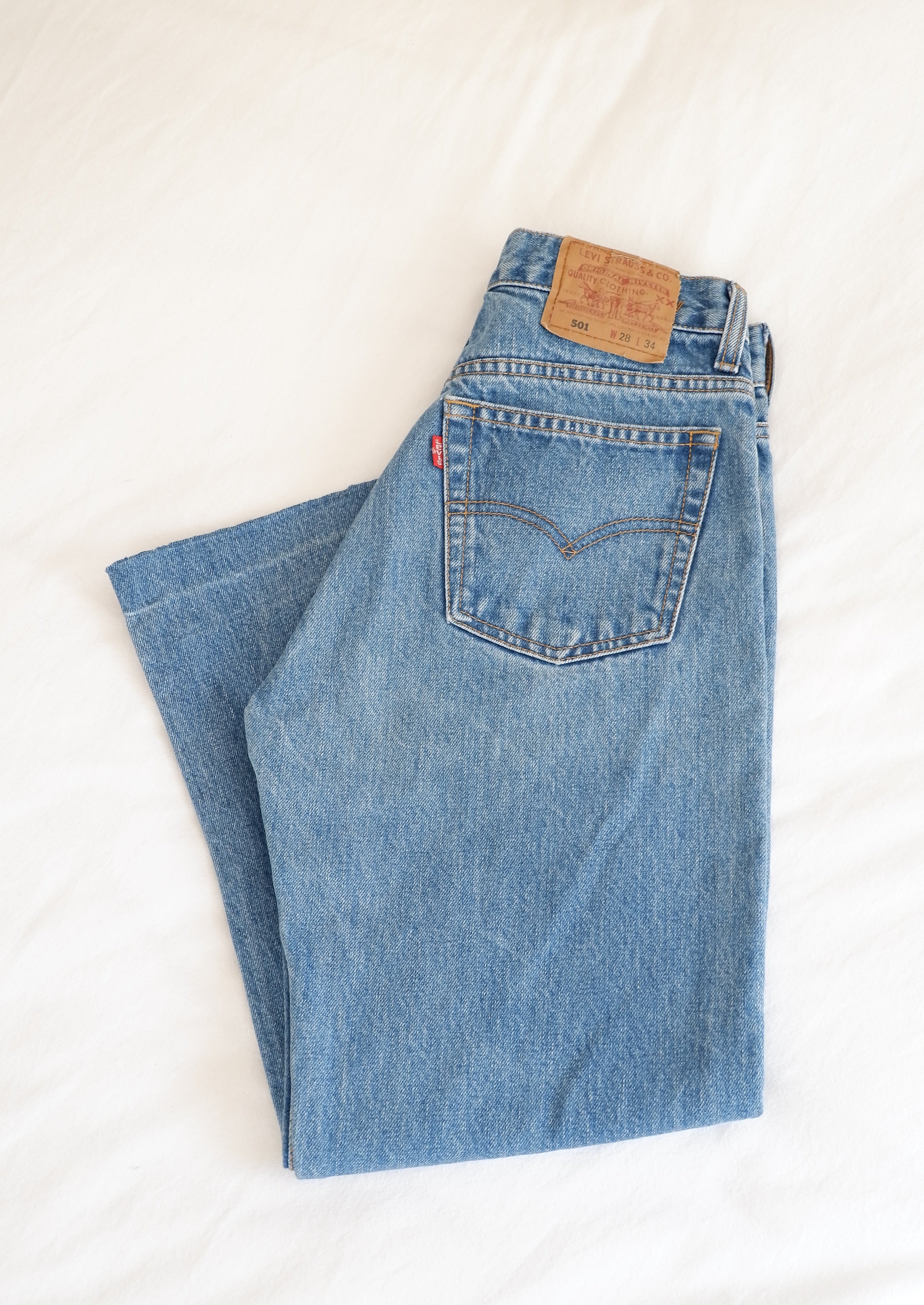 Levis 501 Vintage Medium Wash Straight Leg Jeans - 26