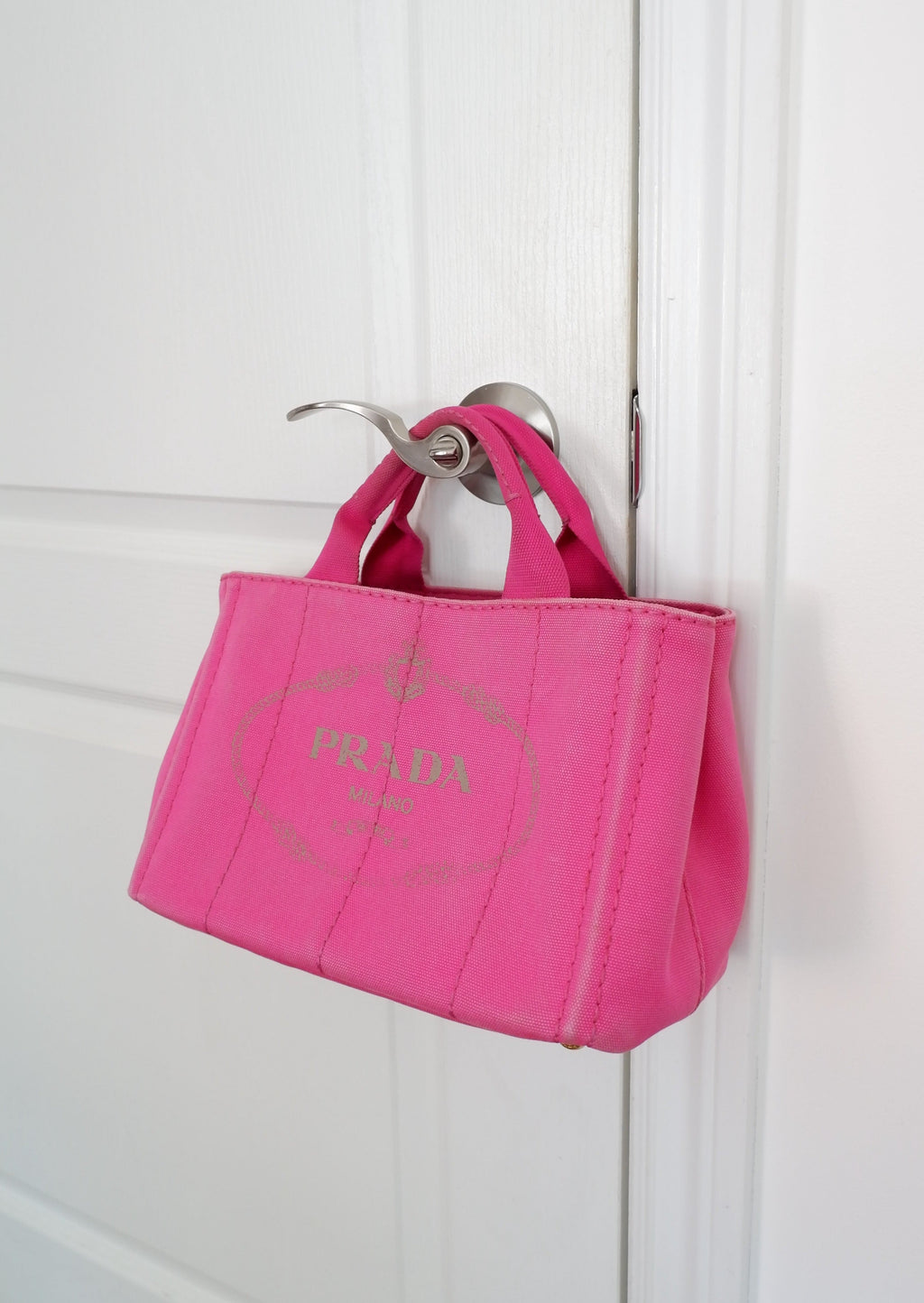 Sac cabas Prada Canapa en toile rose authentique d'occasion