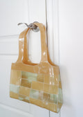 Fourre-tout Chanel beige/bleu clair en PVC, authentique et d'occasion
