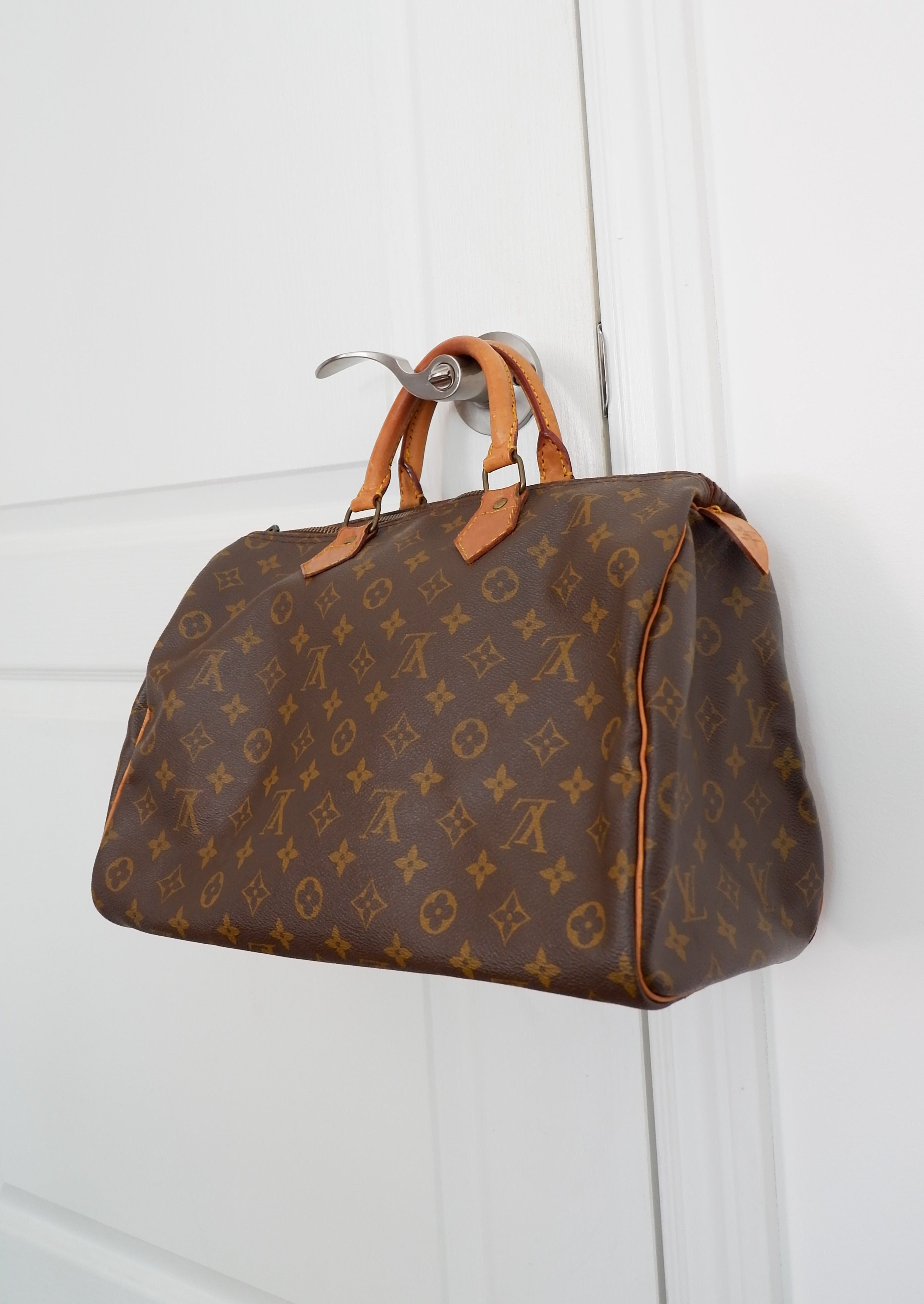 Authentique Sac Vintage d'occasion Louis Vuitton Monogram Speedy 35