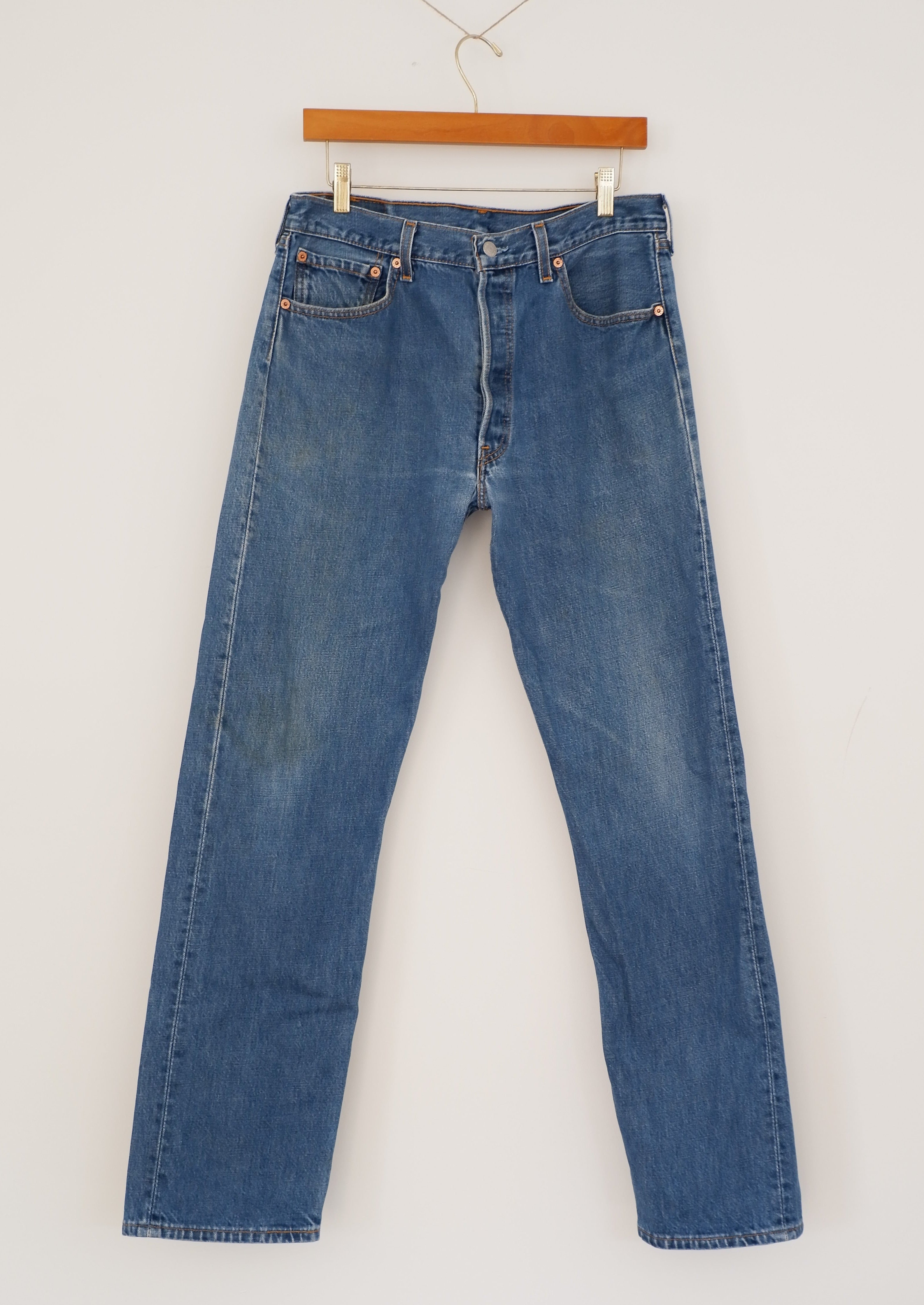Levis 501 Medium Wash Regular Fit Jeans - 34