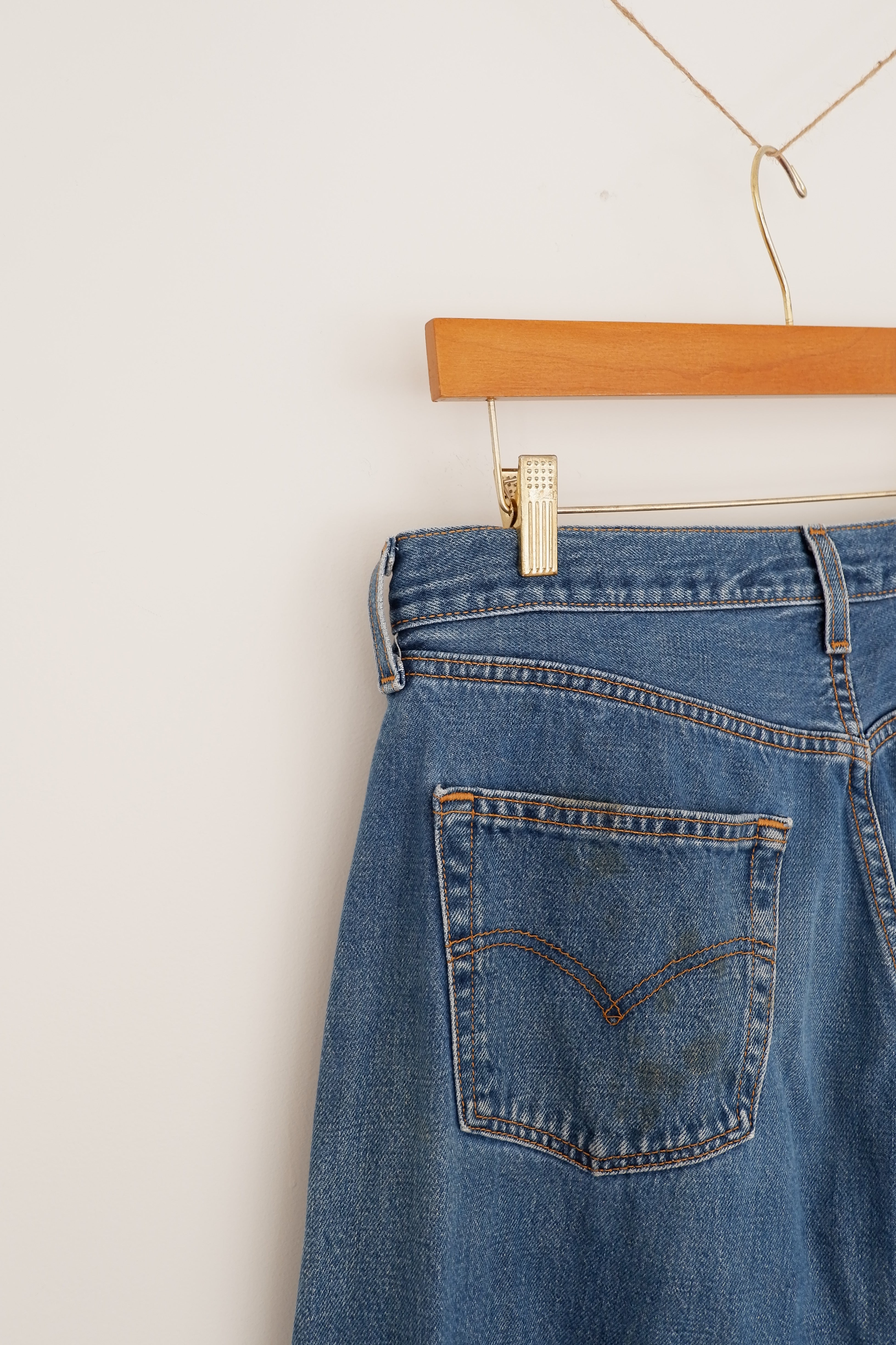 Levis 501 Medium Wash Regular Fit Jeans - 34