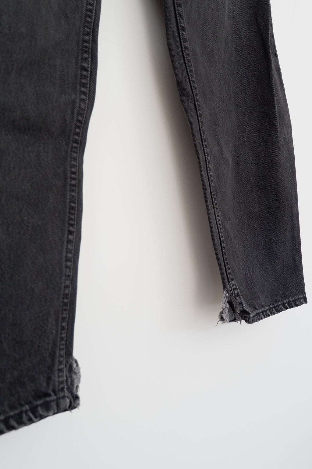 Levis Vintage 550 Black Wash Baggy/Relaxed Fit Jeans - 34