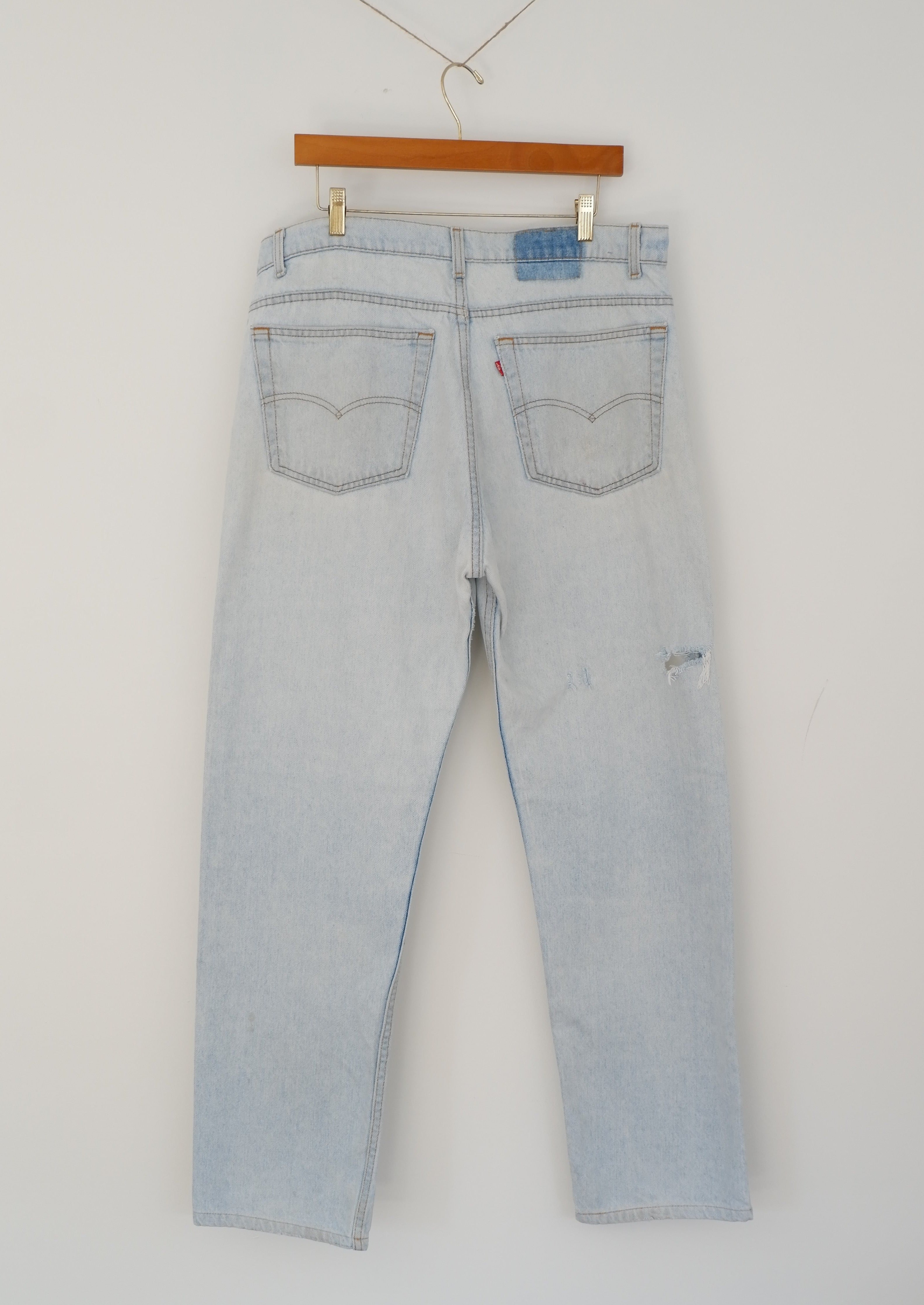 Levis Vintage Light 505 Light Wash Relaxed Fit Ripped Jeans - 38