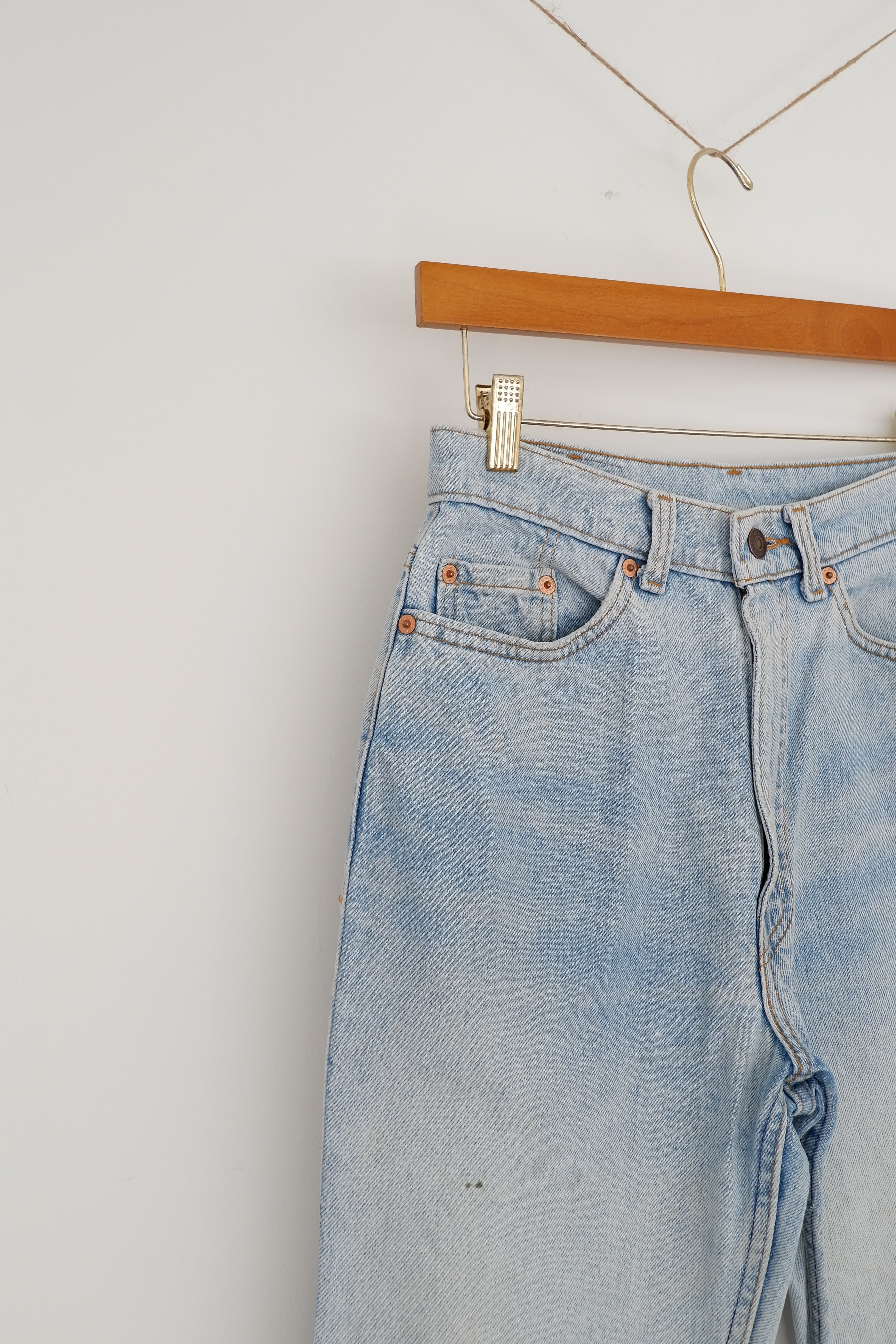 Levis Vintage Light Wash Straight Leg Jeans - 26