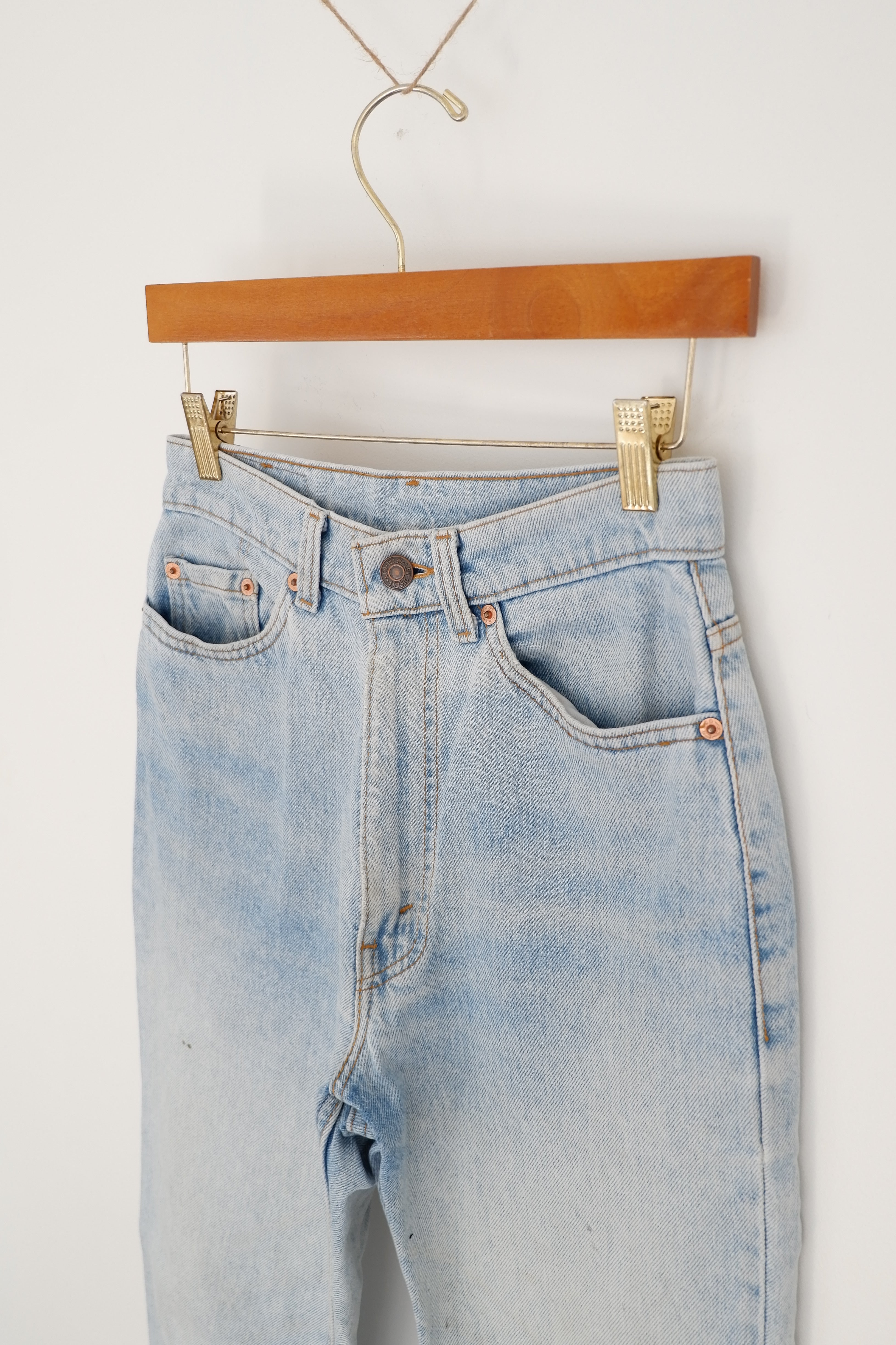 Levis Vintage Light Wash Straight Leg Jeans - 26