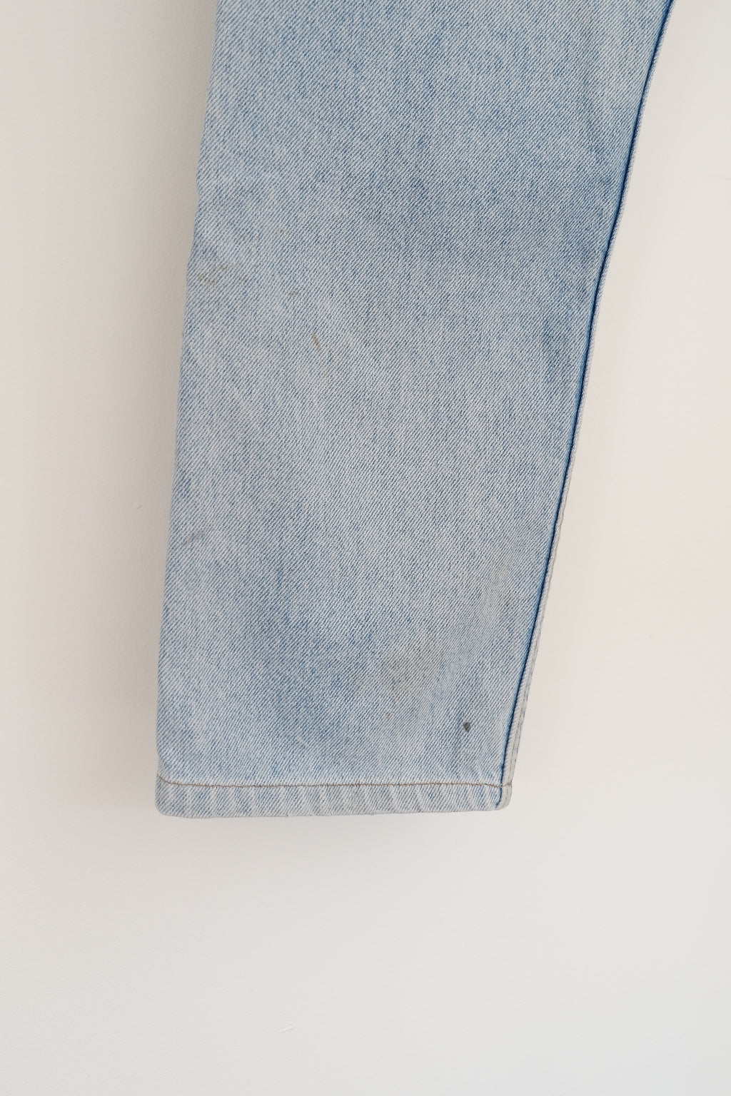 Levis Vintage Light Wash Straight Leg Jeans - 26