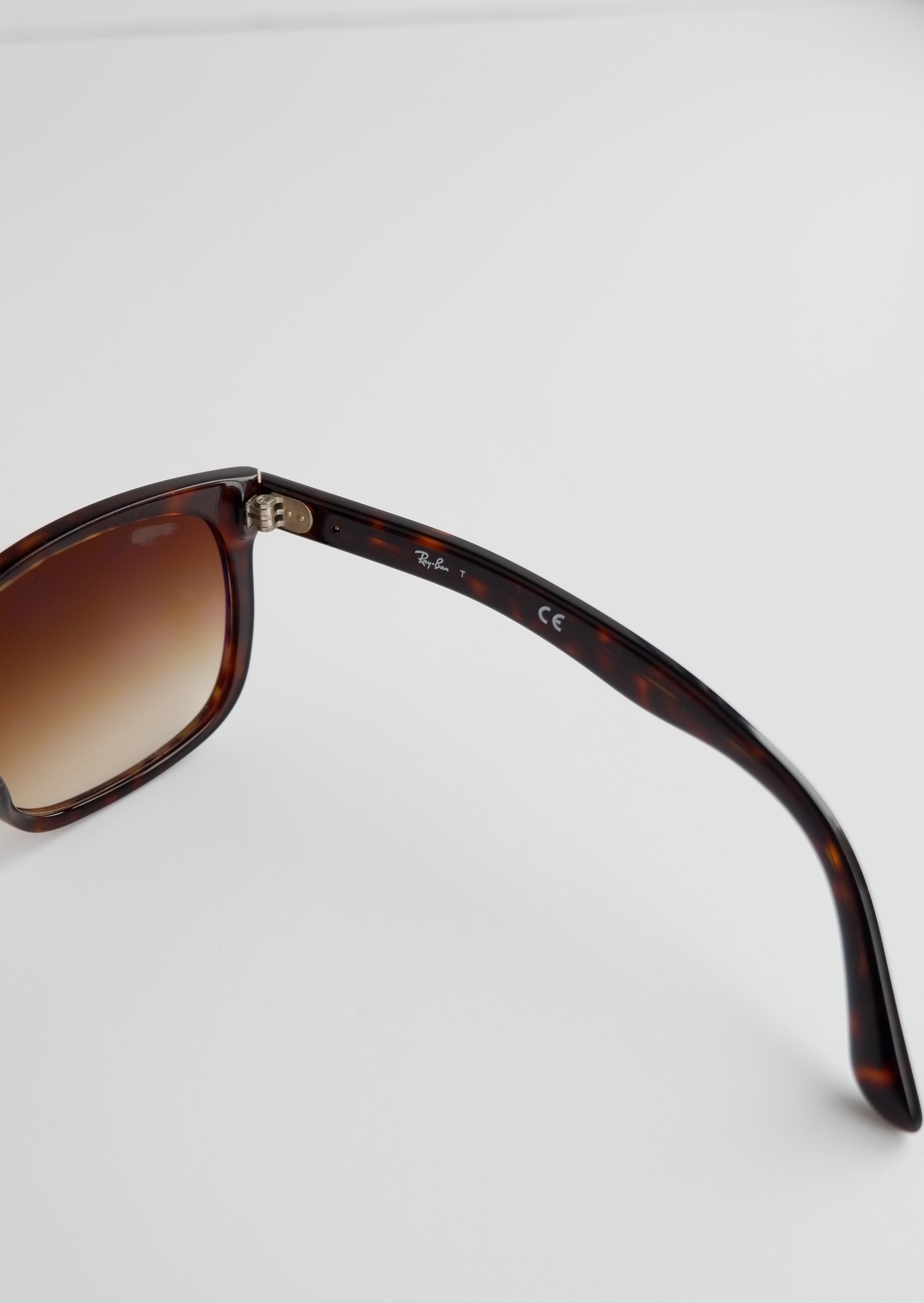Authentiques lunettes de soleil Ray Ban écaille de tortue marron d'occasion