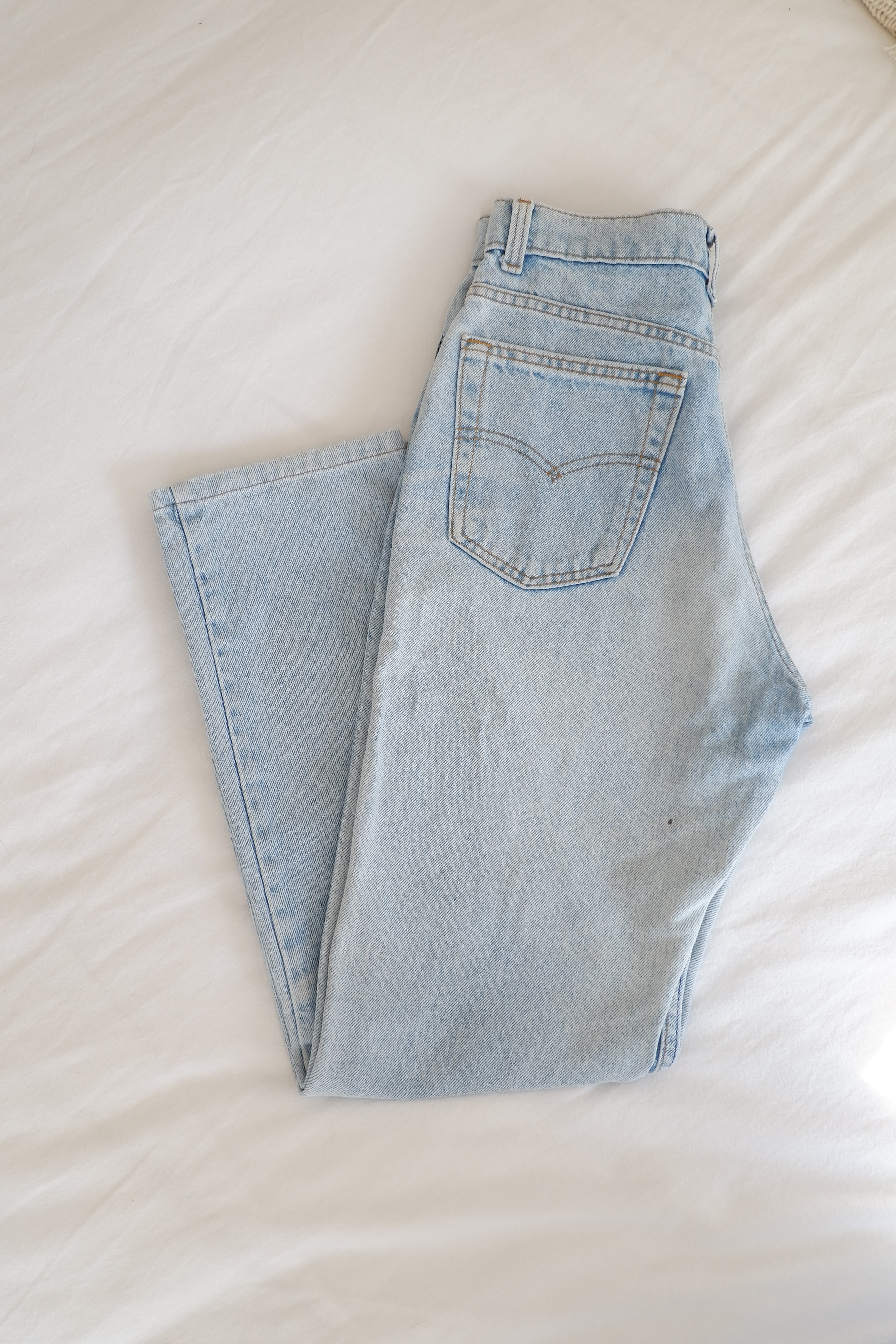 Levis Vintage Light Wash Straight Leg Jeans - 26