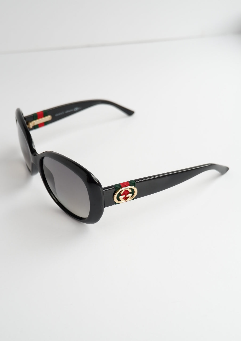 Authentiques lunettes de soleil polarisées Gucci noires à monture carrée, d'occasion