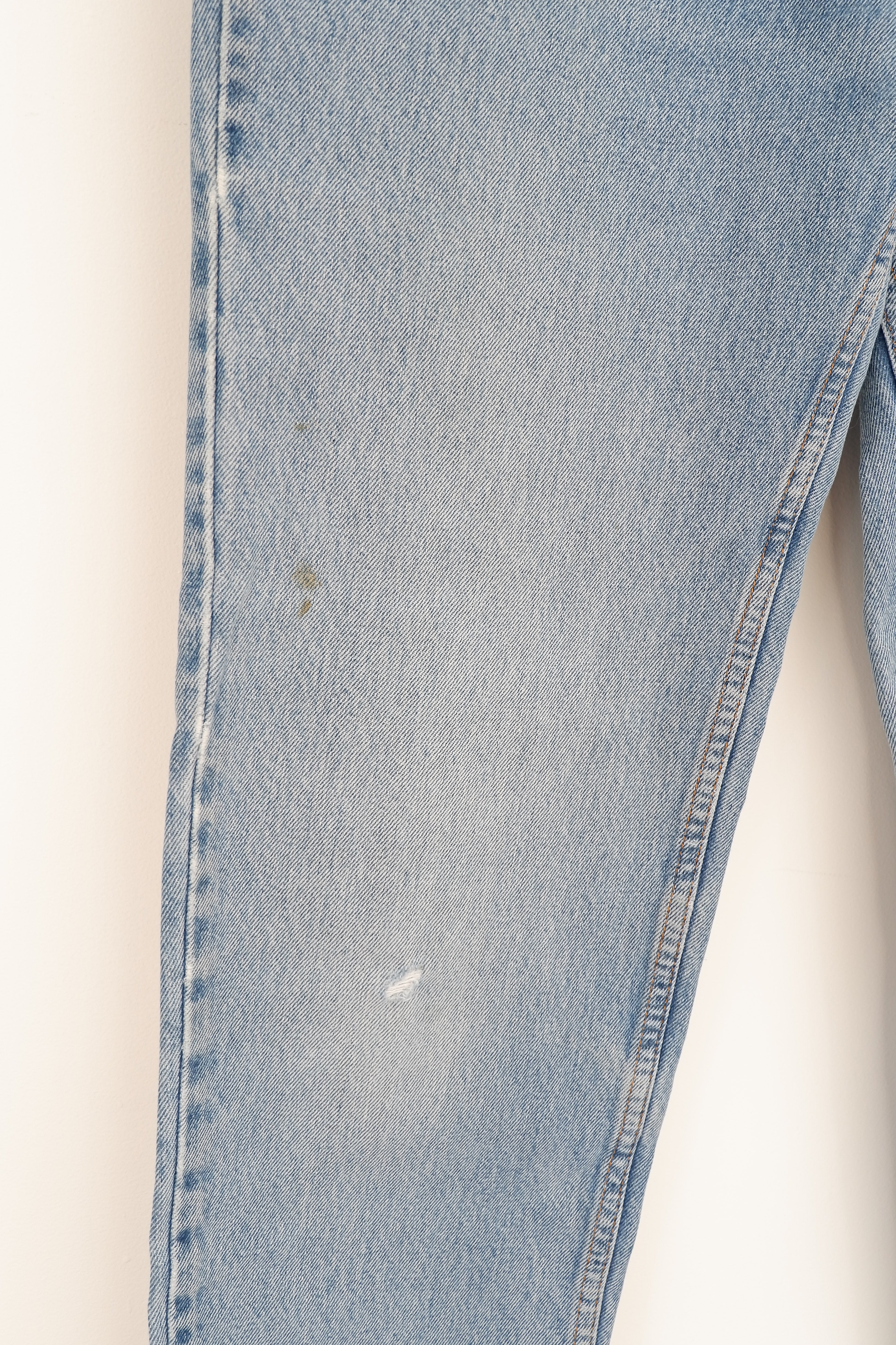 Levis 550 Medium Wash Relaxed Fit - 27