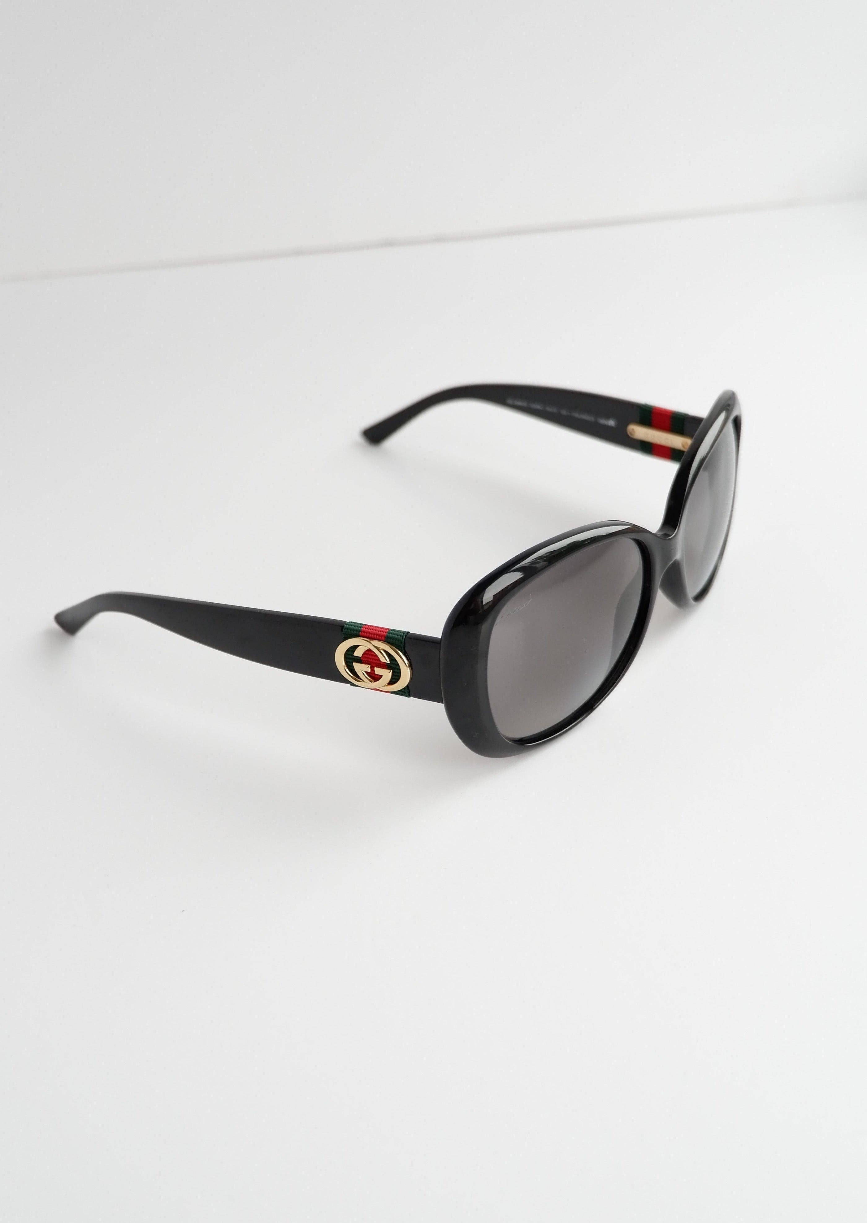 Authentiques lunettes de soleil polarisées Gucci noires à monture carrée, d'occasion