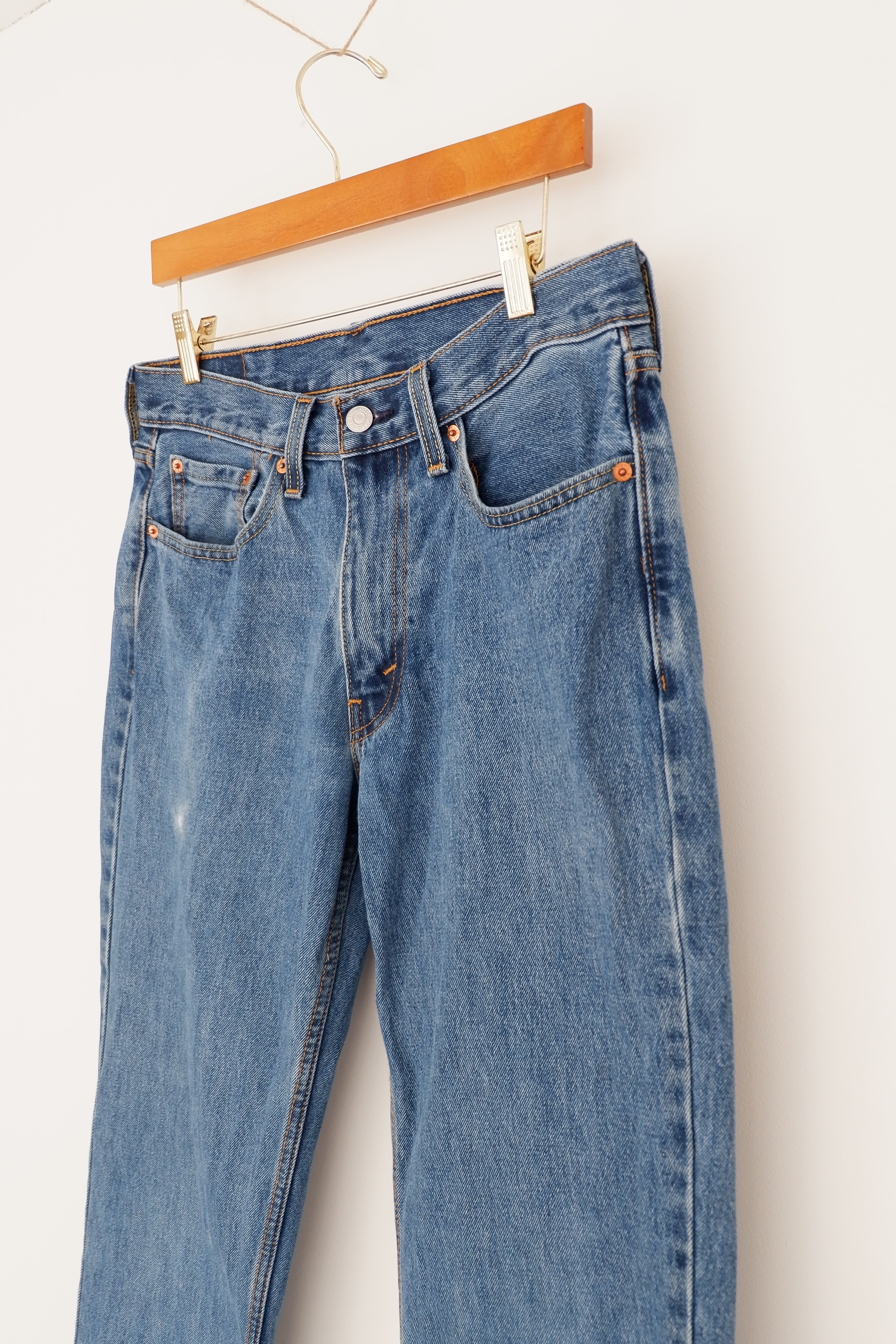 Levis 550 Jean coupe classique à lavage moyen clair - 31