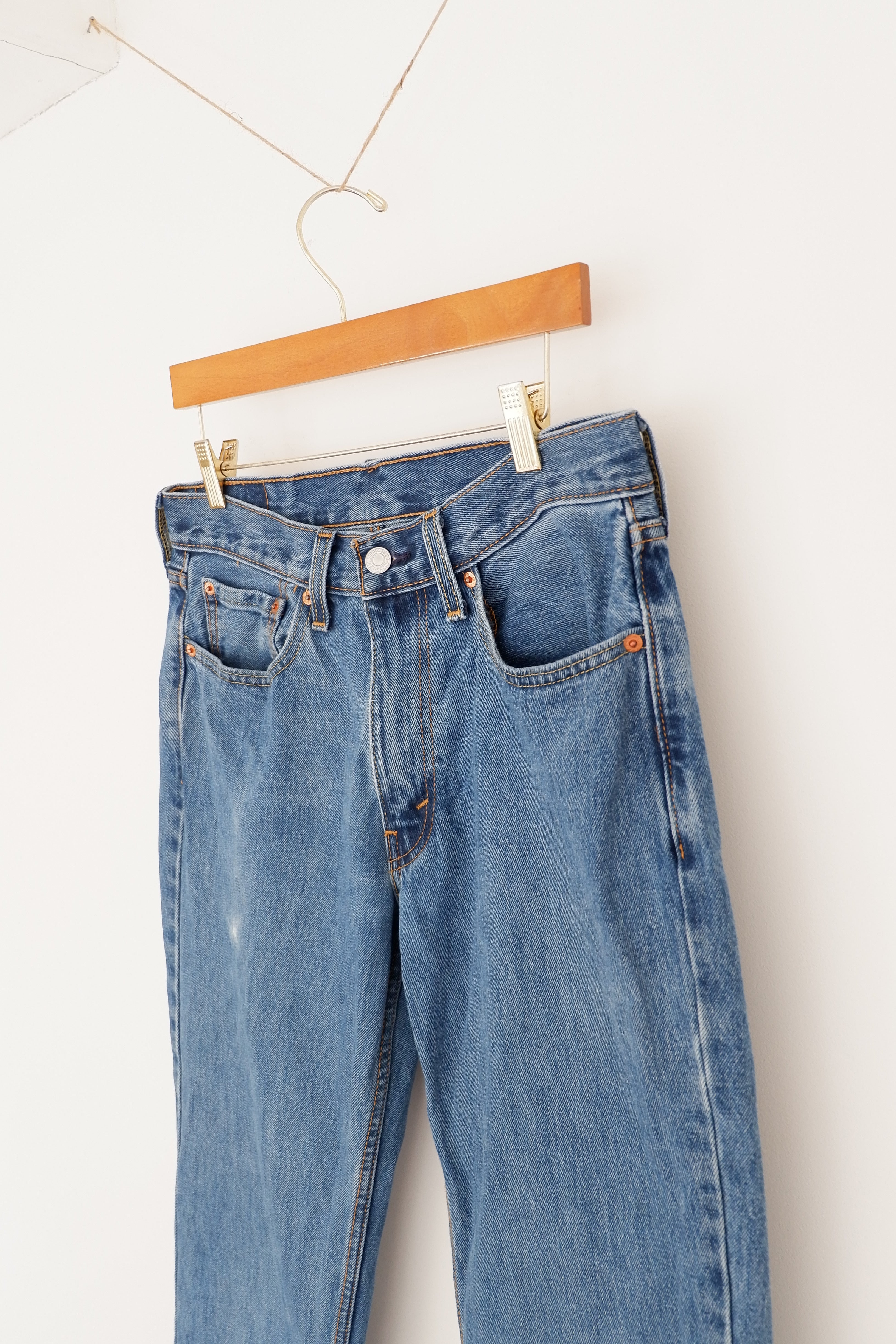 Levis 550 Jean coupe classique à lavage moyen clair - 31