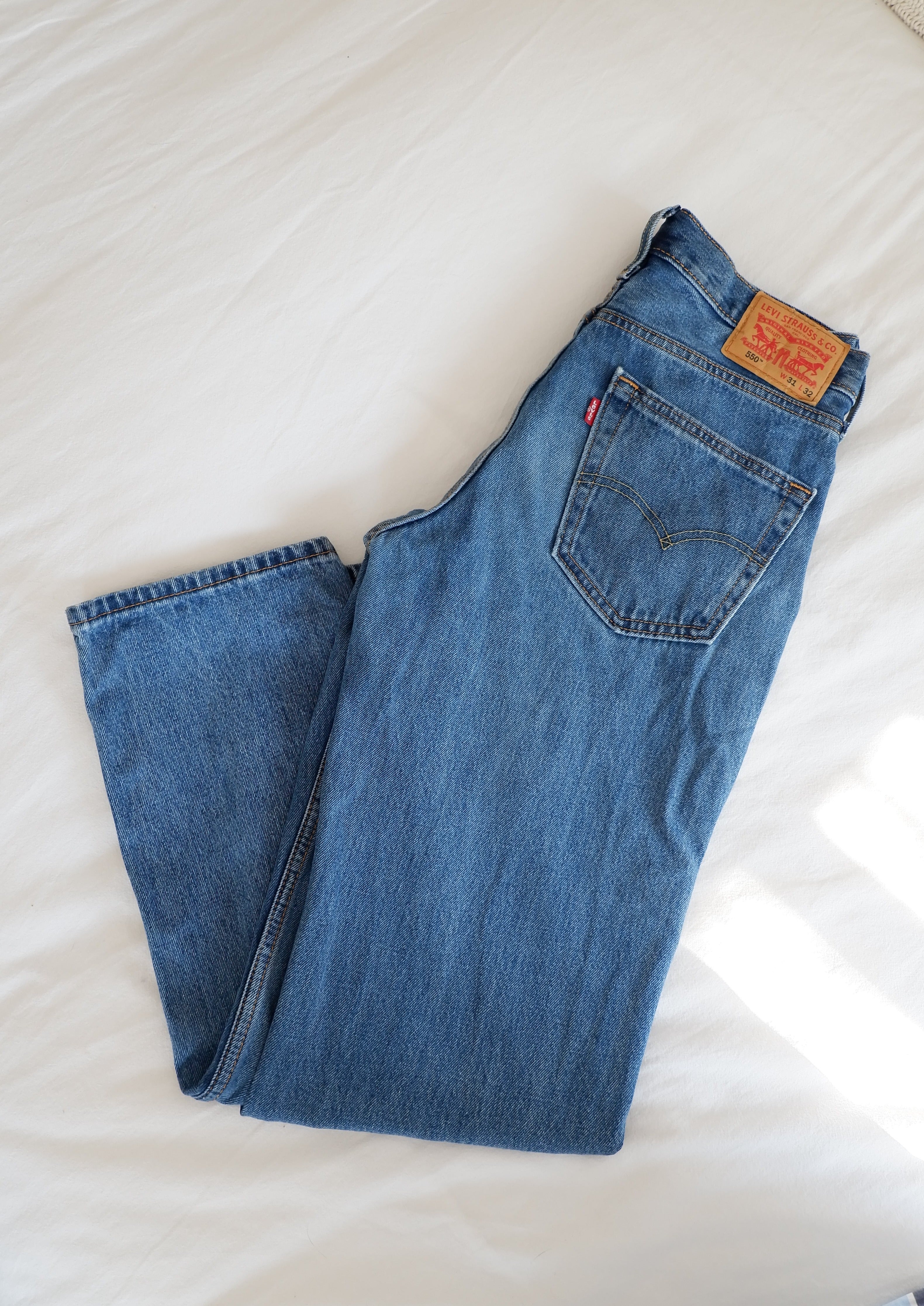 Levis 550 Jean coupe classique à lavage moyen clair - 31