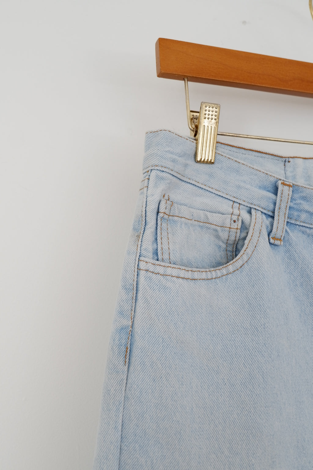 Levis 501 XX Light Wash Relaxed Fit Jeans - 28