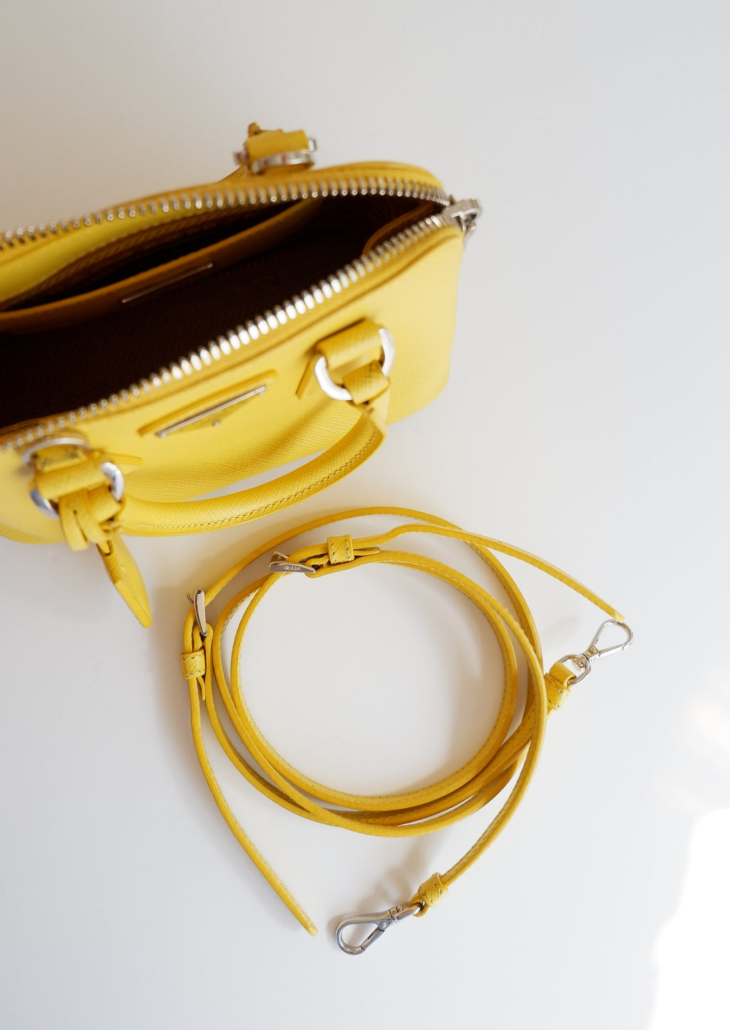 Sac à main Prada Saffiano Promenade jaune d'occasion authentique