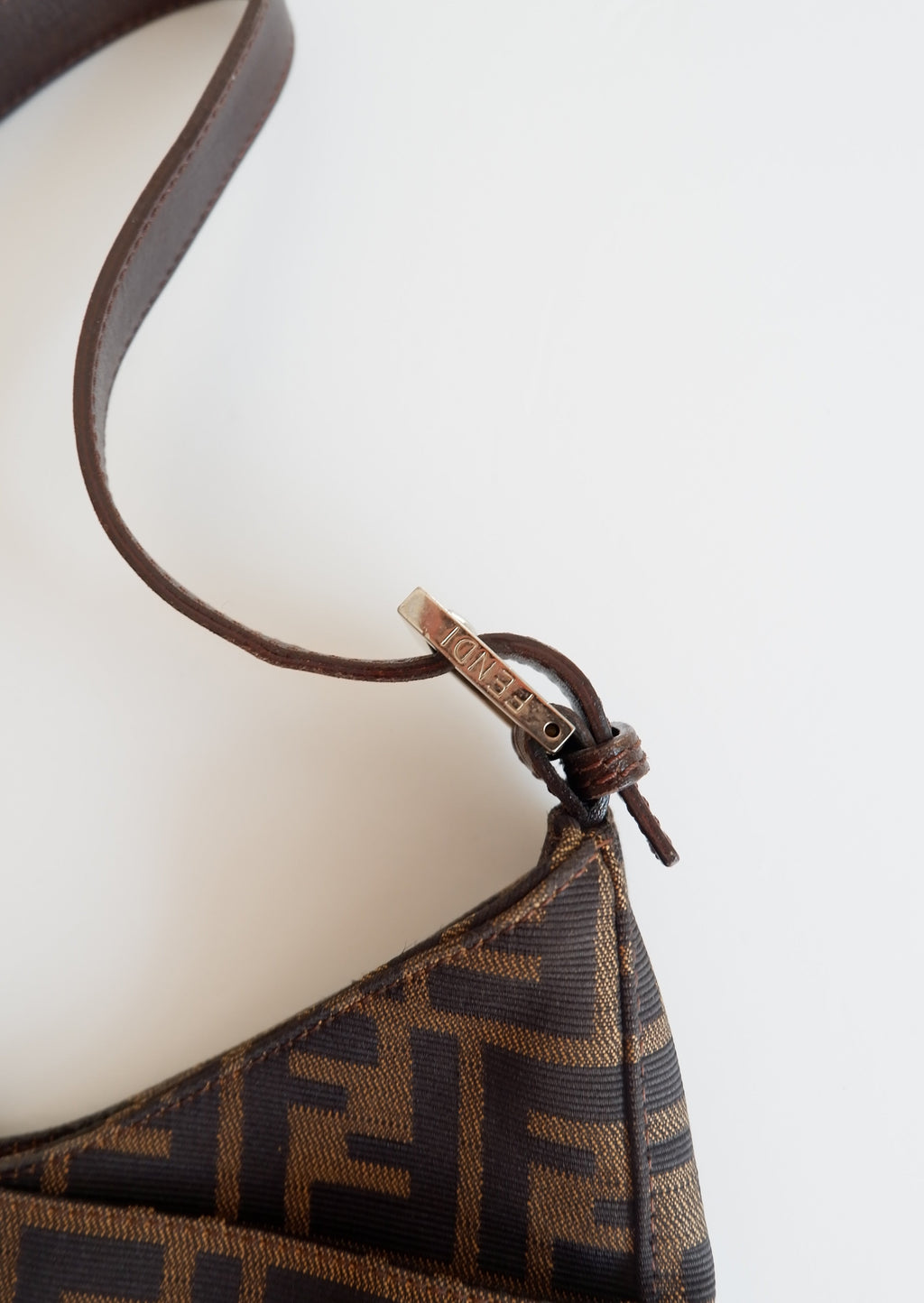 Sac porté épaule Fendi Zucca Hobo authentique d'occasion