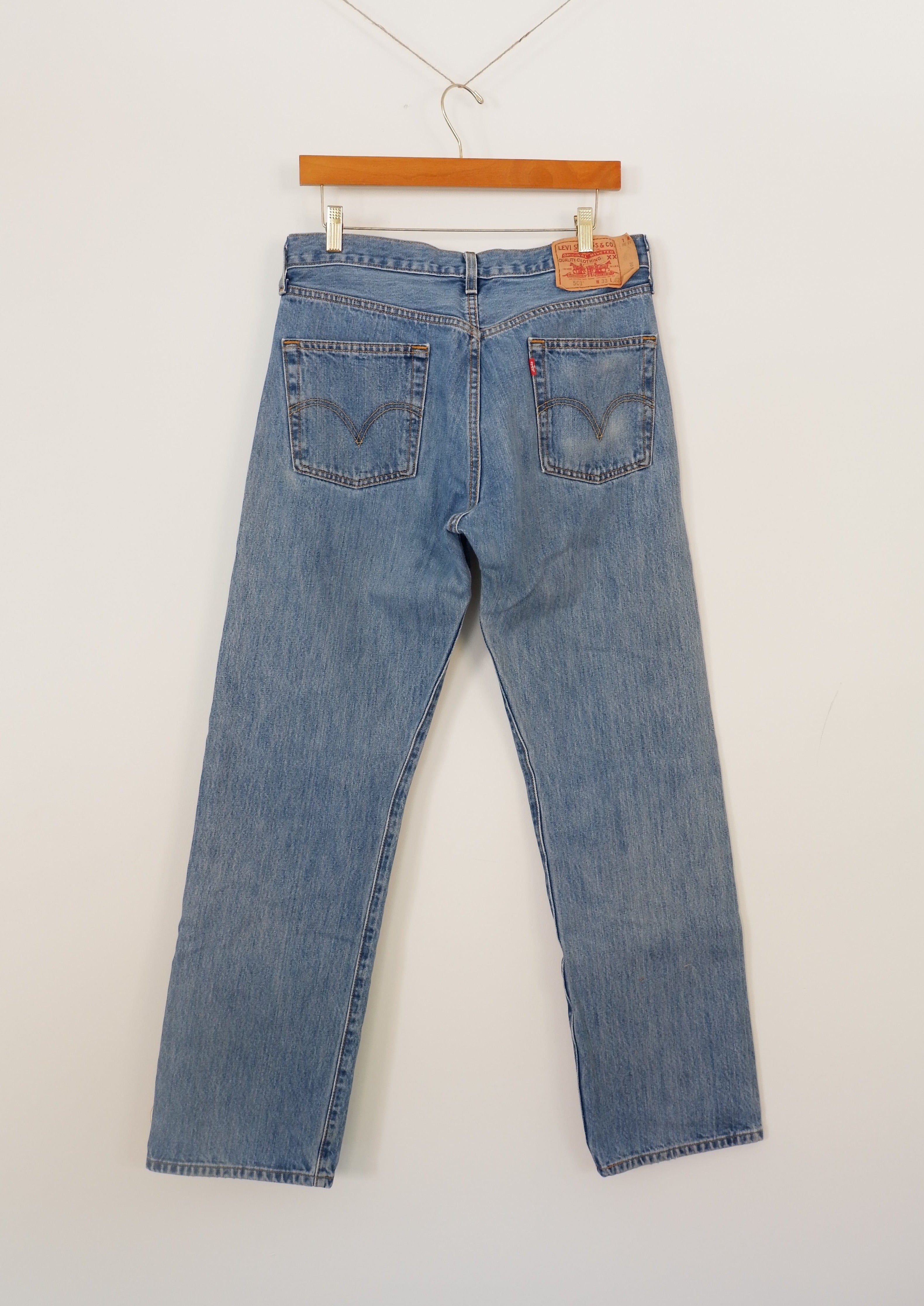 Levis 501 Medium Wash Straight Leg Jeans - 33