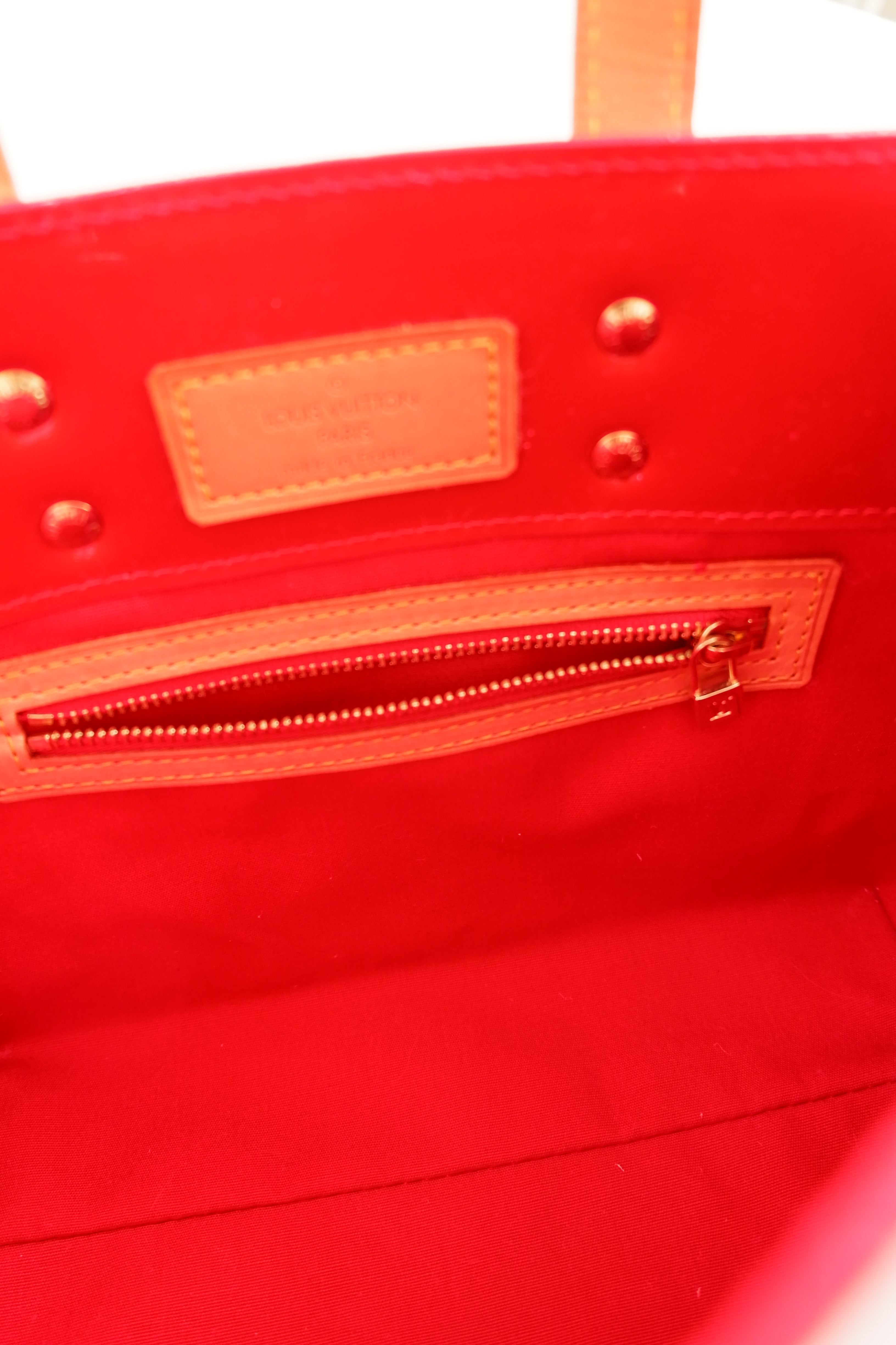 Sac Louis Vuitton Monogram Vernis Rouge Reade authentique d'occasion