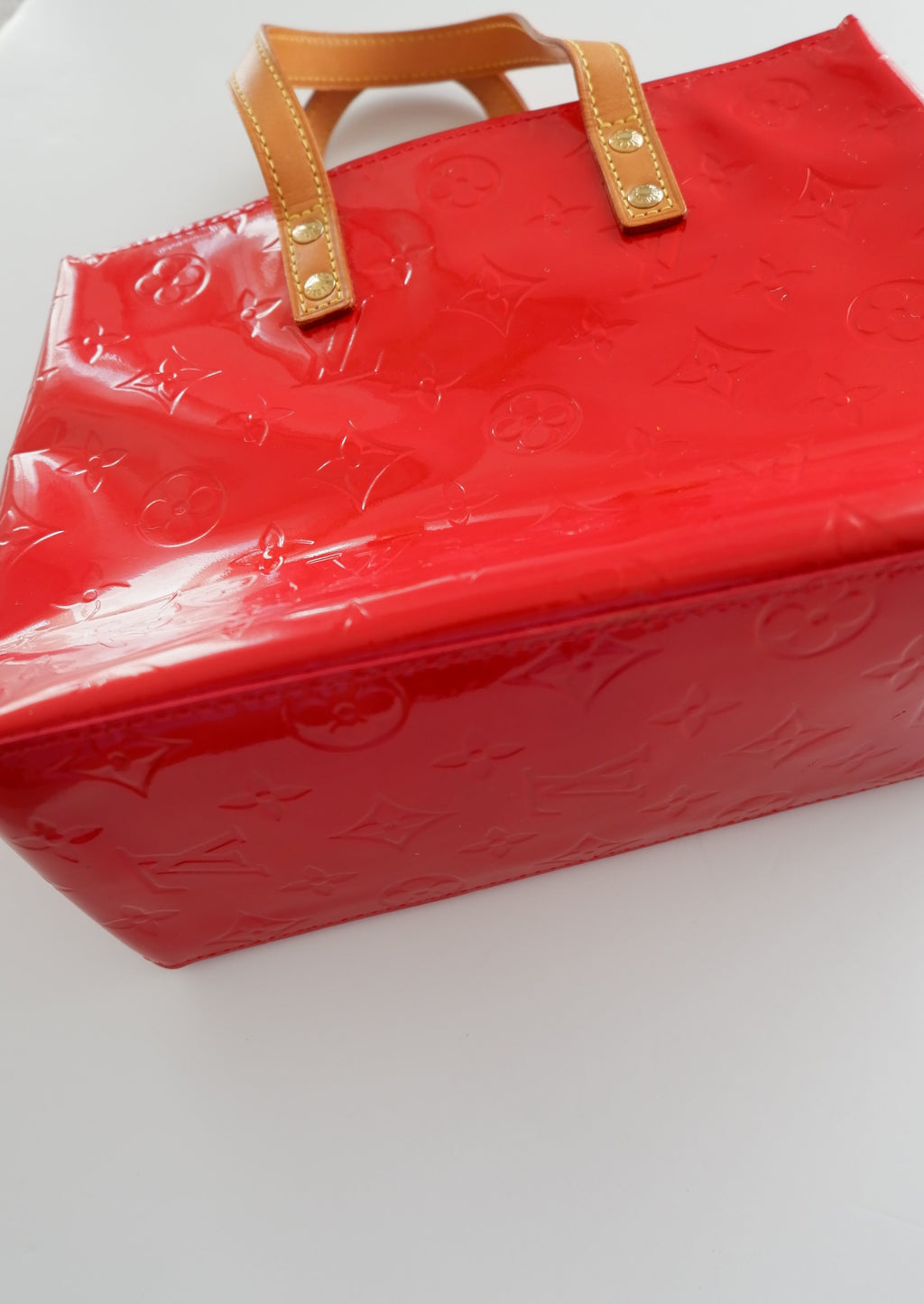 Sac Louis Vuitton Monogram Vernis Rouge Reade authentique d'occasion