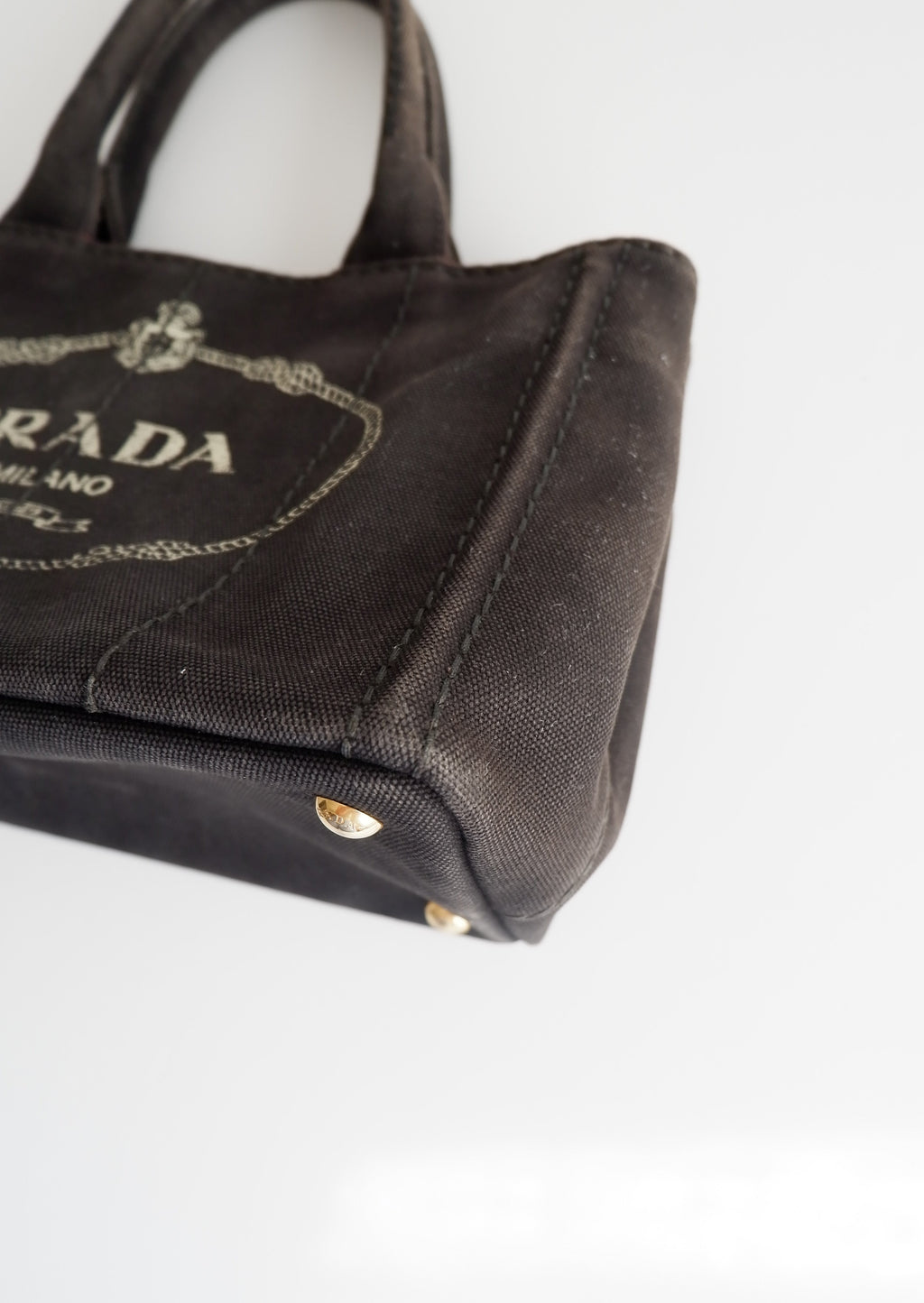 Authentique Sac Cabas Prada Canapa en Toile Noire d'Occasion