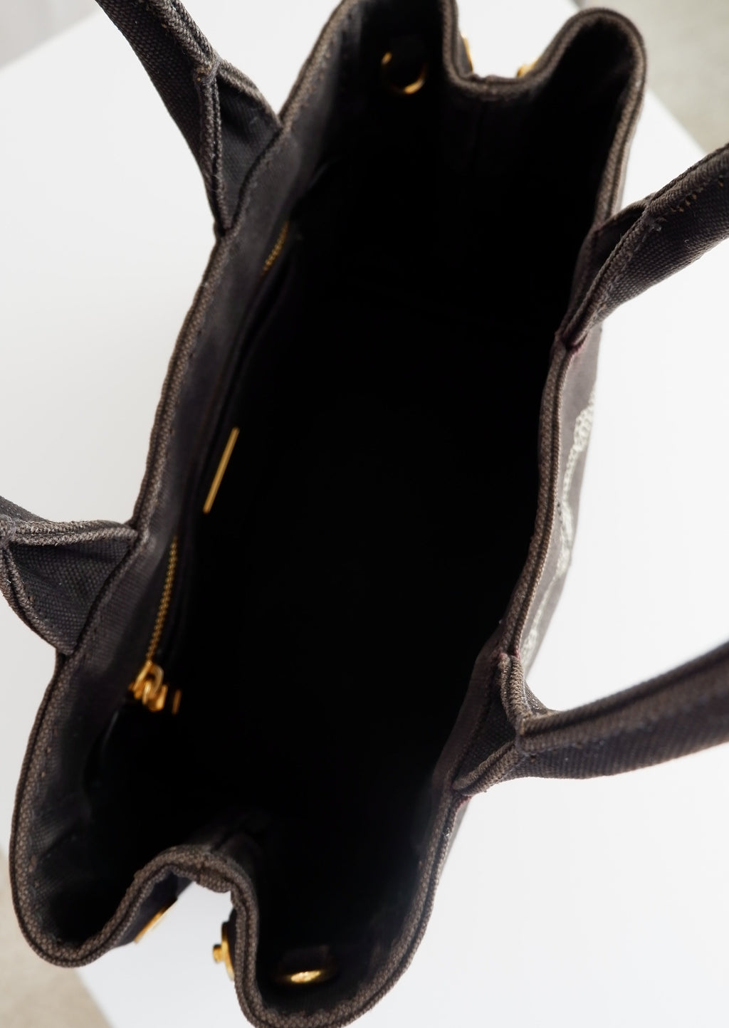 Authentique Sac Cabas Prada Canapa en Toile Noire d'Occasion