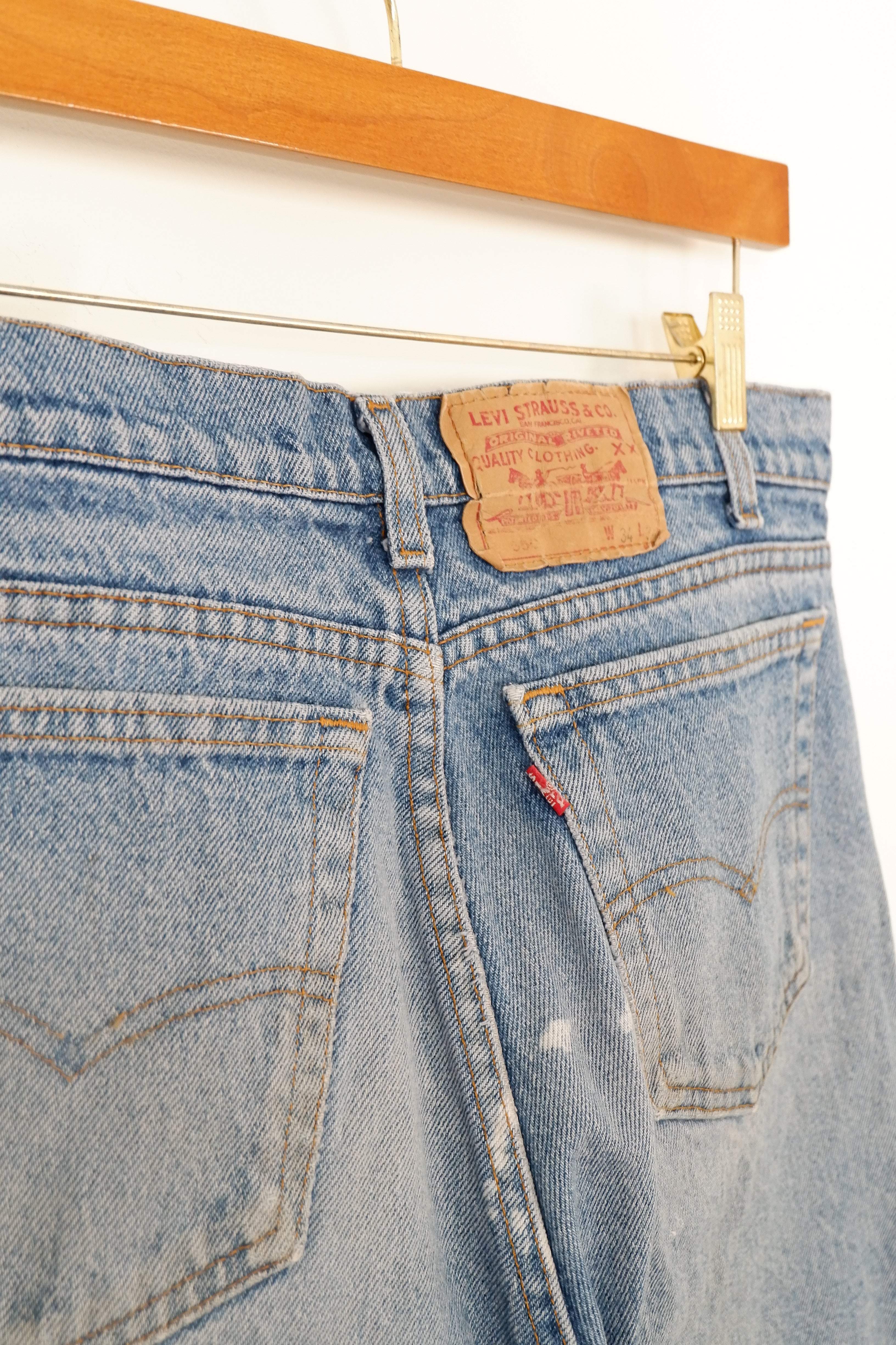 Levis 550 Coupe décontractée à lavage moyen - 34