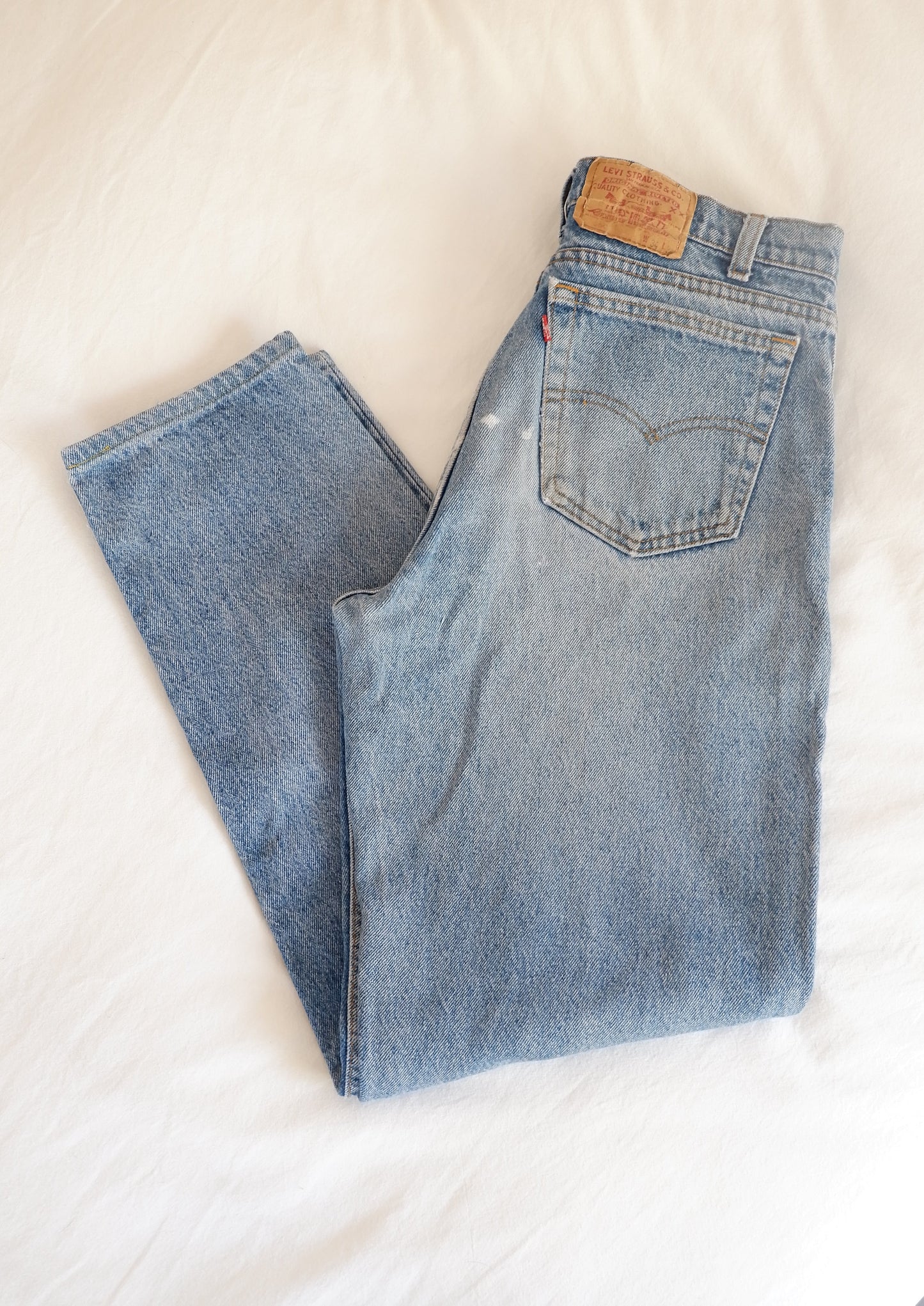 Levis 550 Medium Wash Relaxed Fit - 34