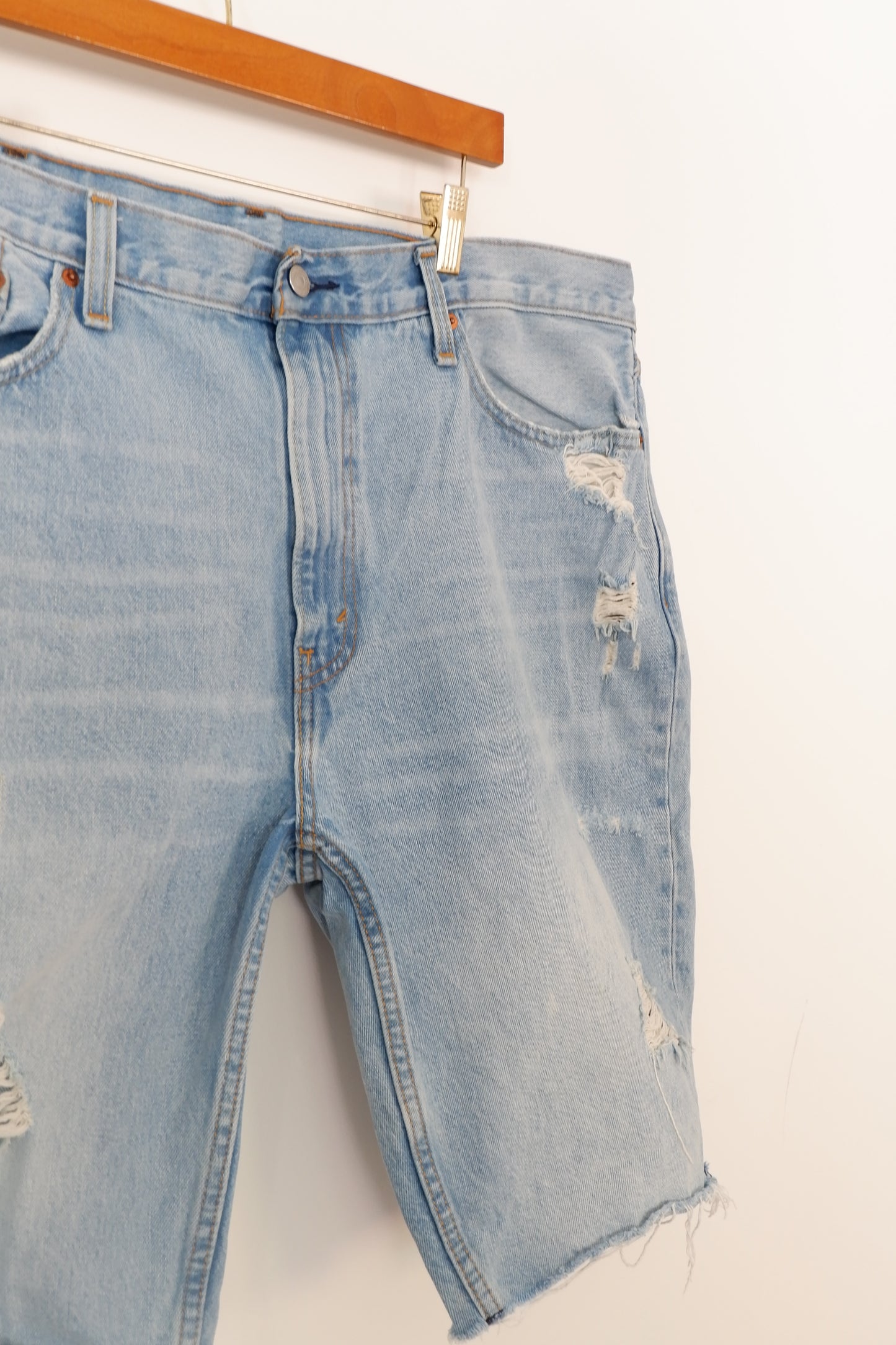 Levis 511 Light Wash Ripped Jean Short - 42