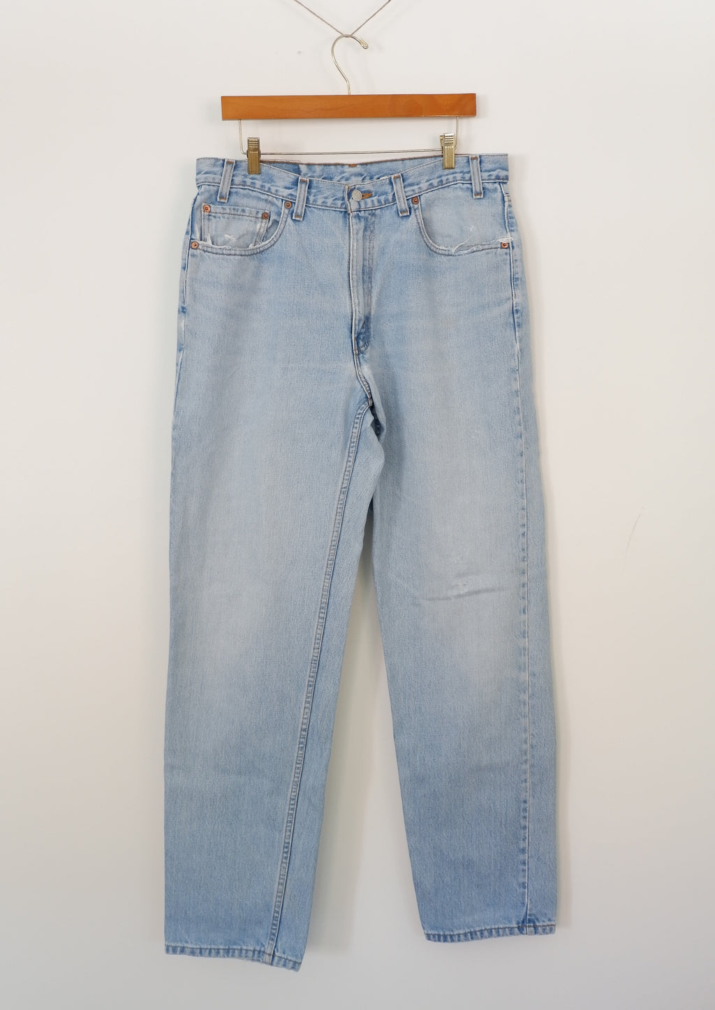 Levis Vintage 550 Relaxed Fit Light Wash Jeans - 36
