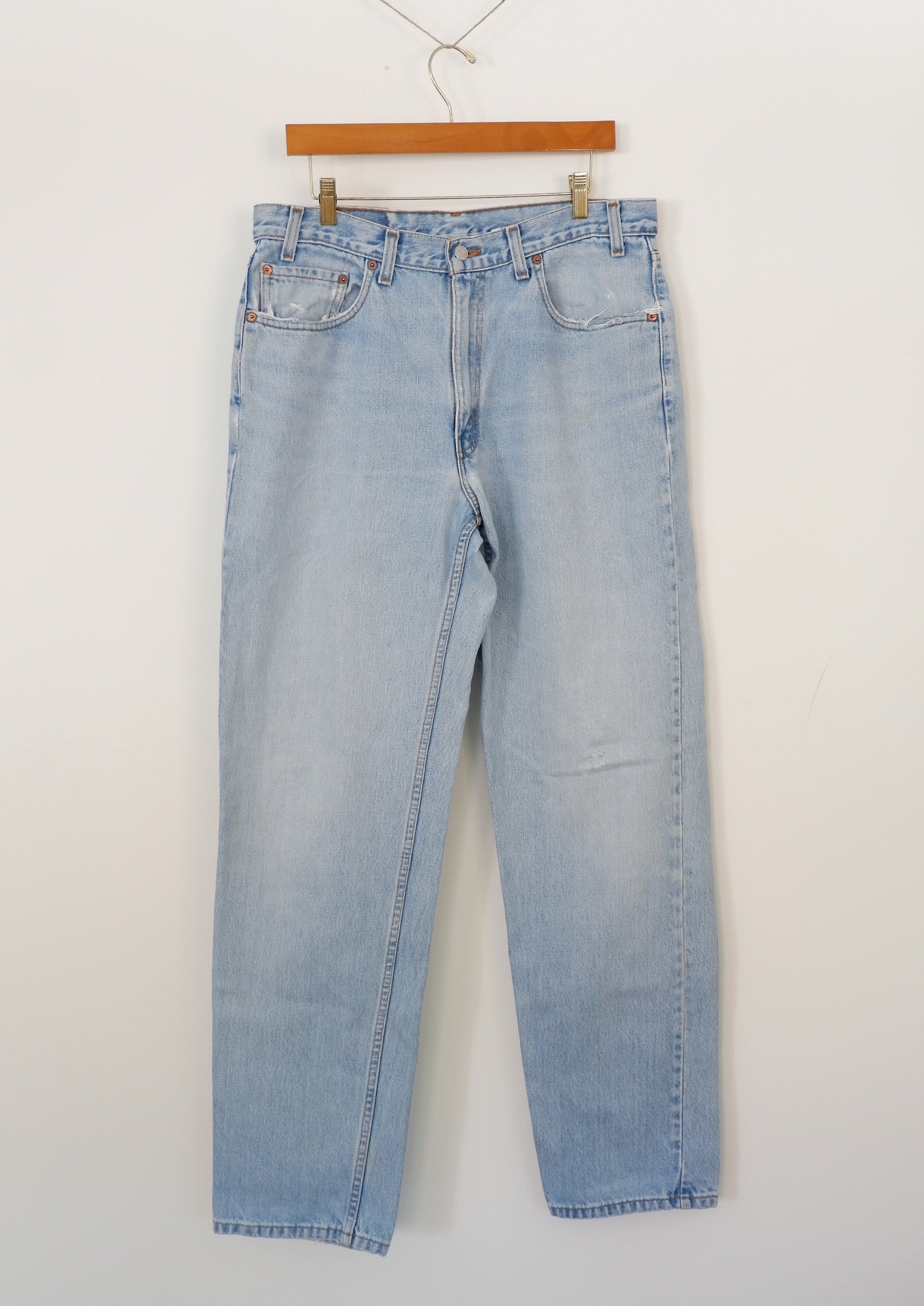 Levis Vintage 550 Relaxed Fit Light Wash Jeans - 36