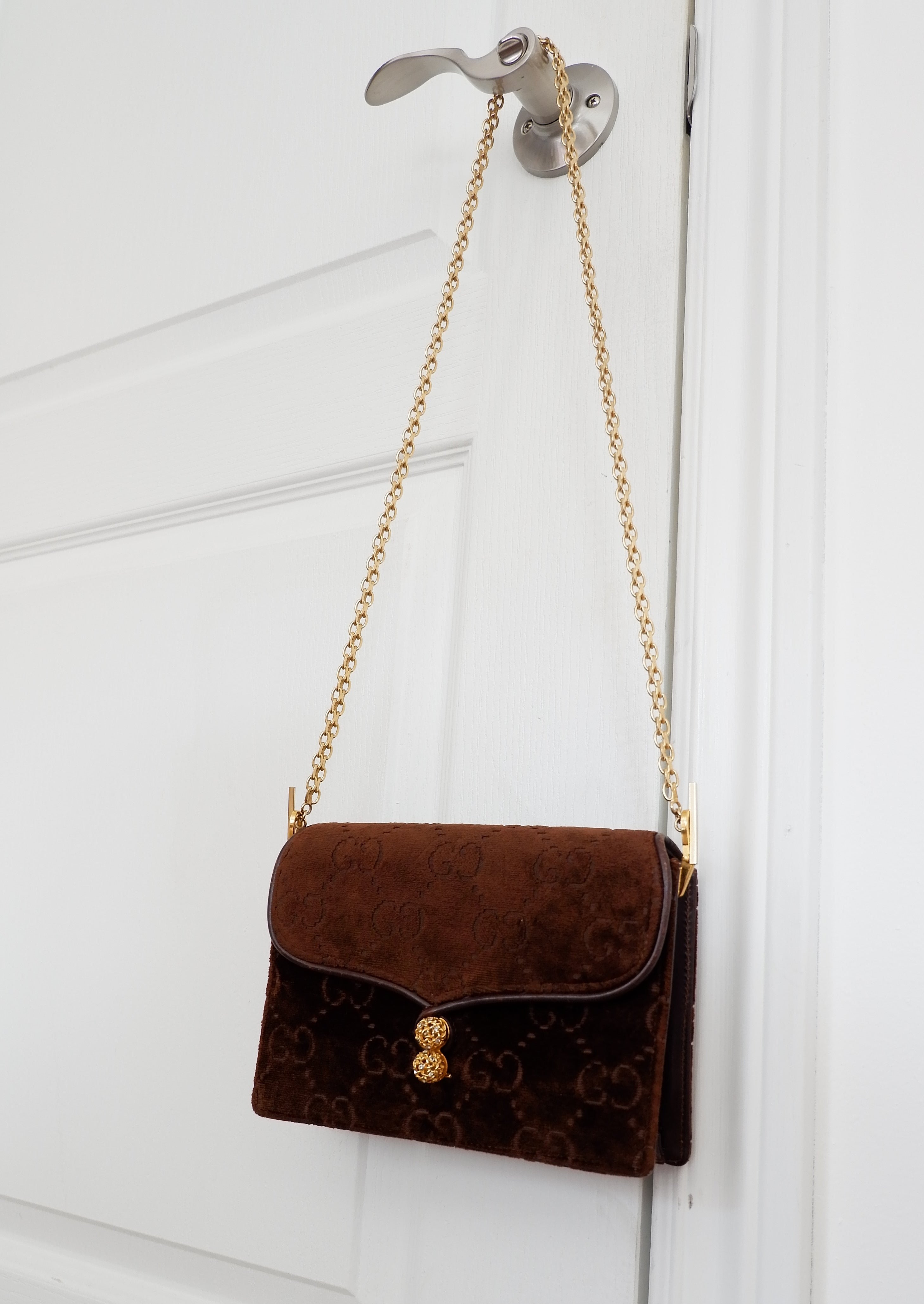 Authentique Sac à Bandoulière Vintage Gucci en Velours Marron Imprimé GG