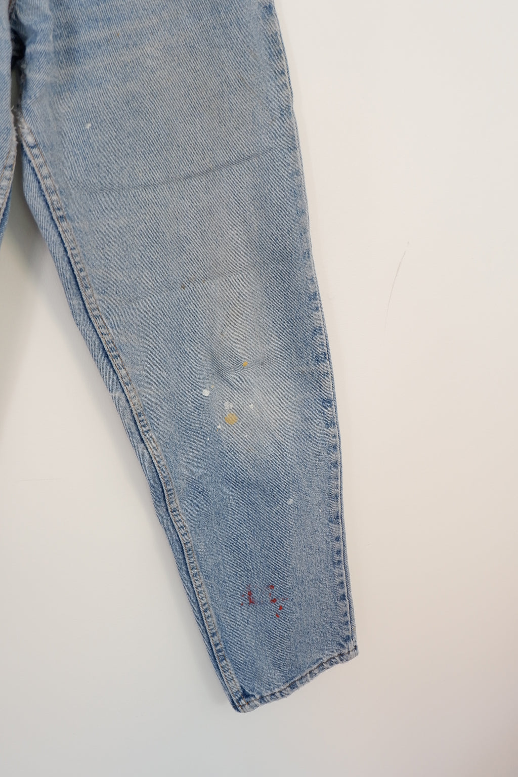 Levis 550 Light Wash Paint Splatter Jeans - 31