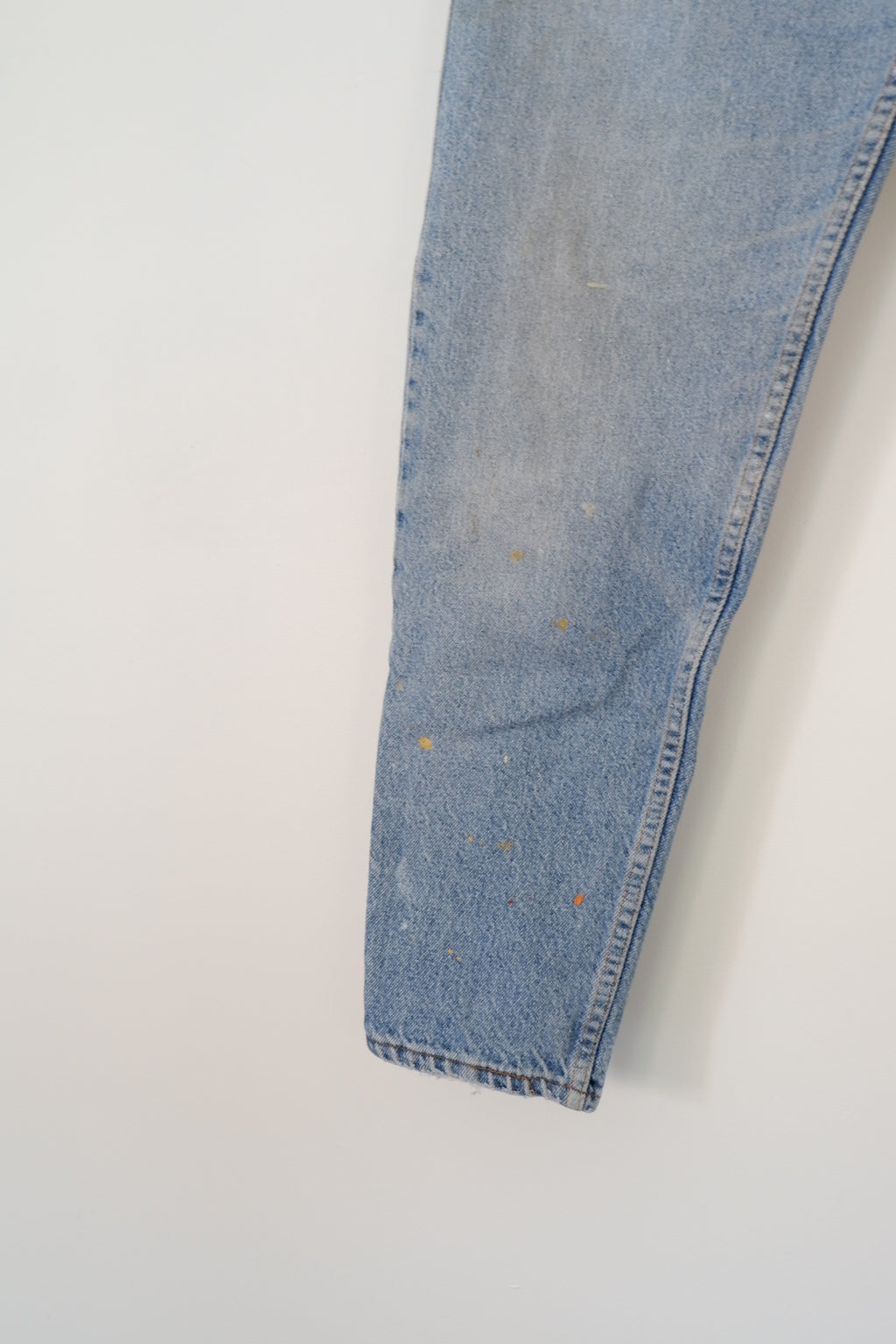 Levis 550 Light Wash Paint Splatter Jeans - 31