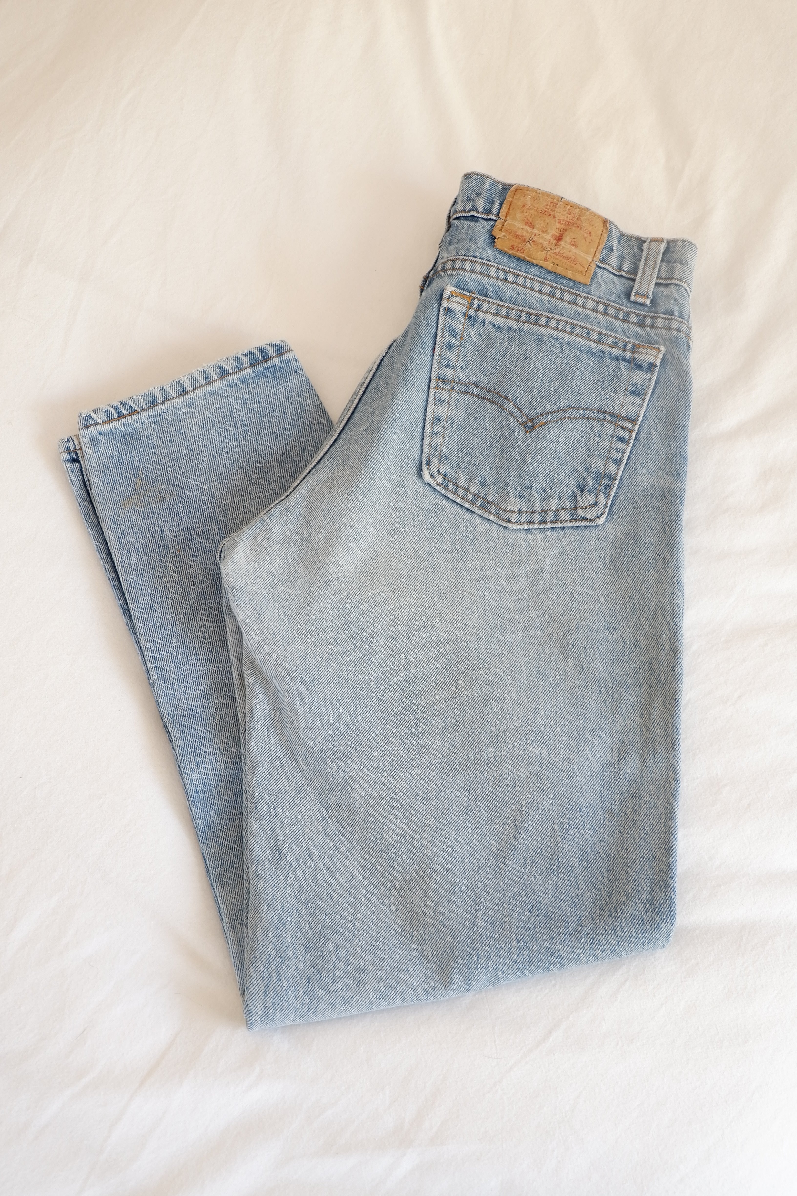 Levis 550 Light Wash Paint Splatter Jeans - 31