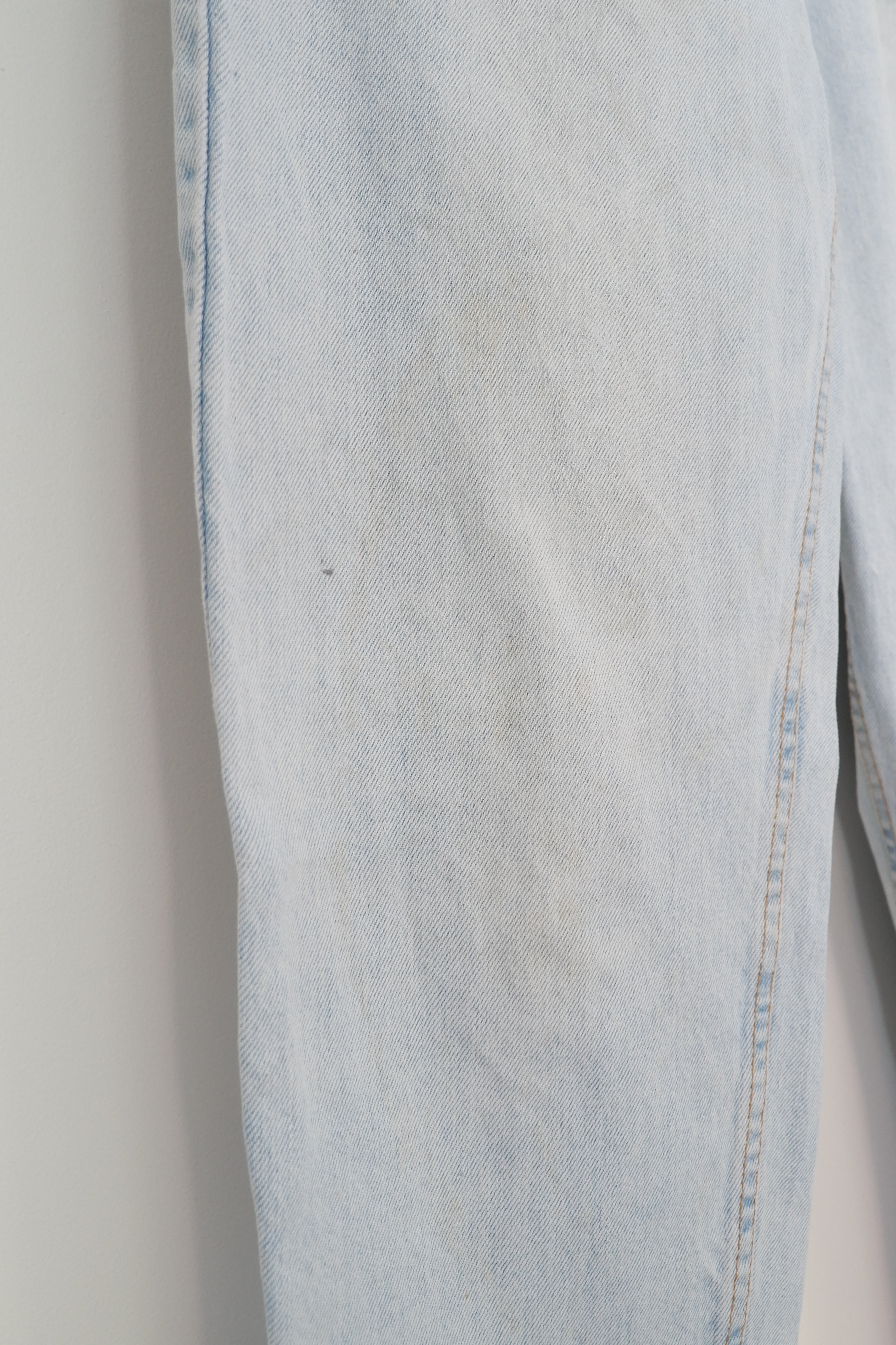 Levis Vintage Light Wash 550 Relaxed Fit Tapered Leg - 34