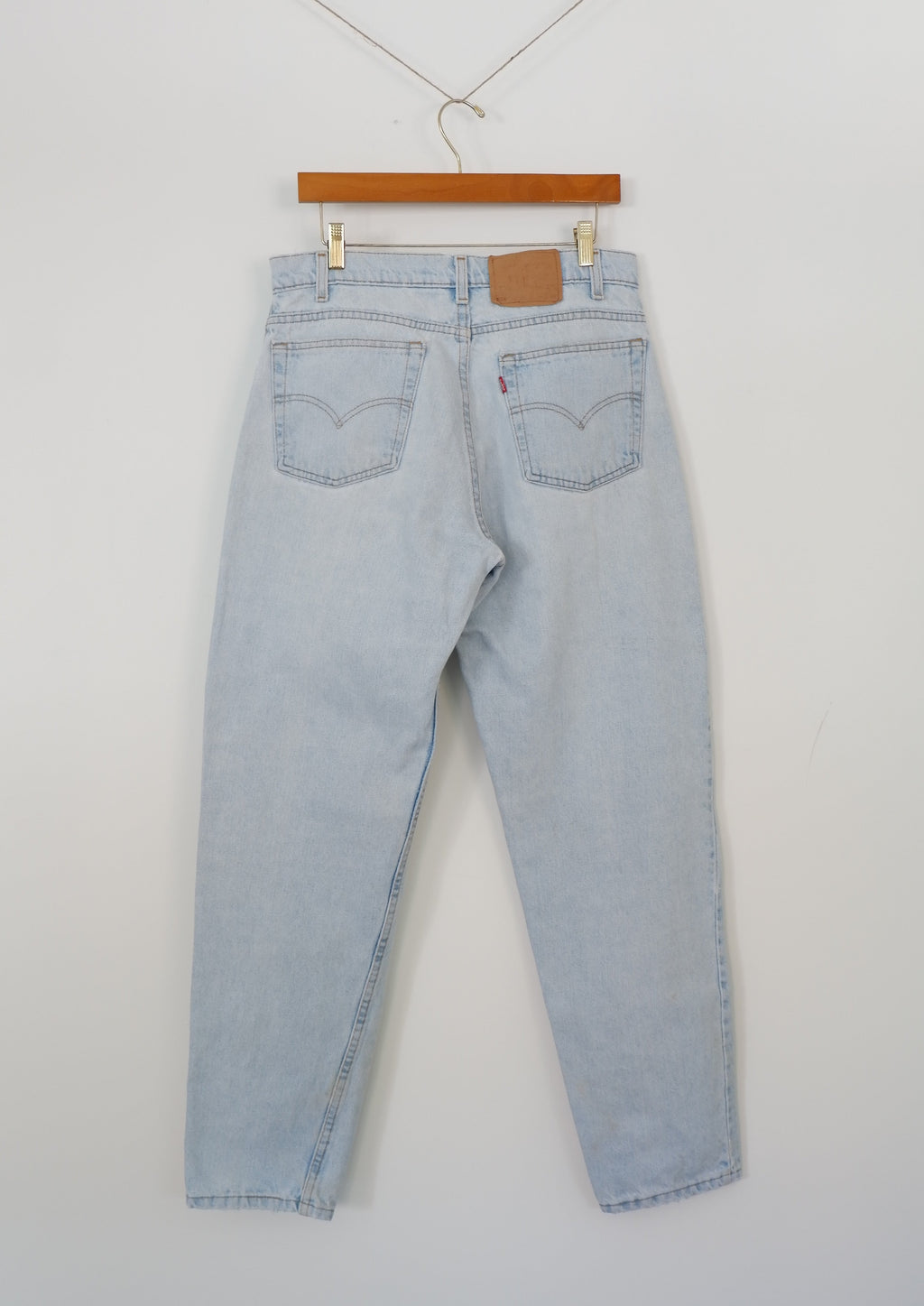 Levis Vintage Light Wash 550 Relaxed Fit Tapered Leg - 34