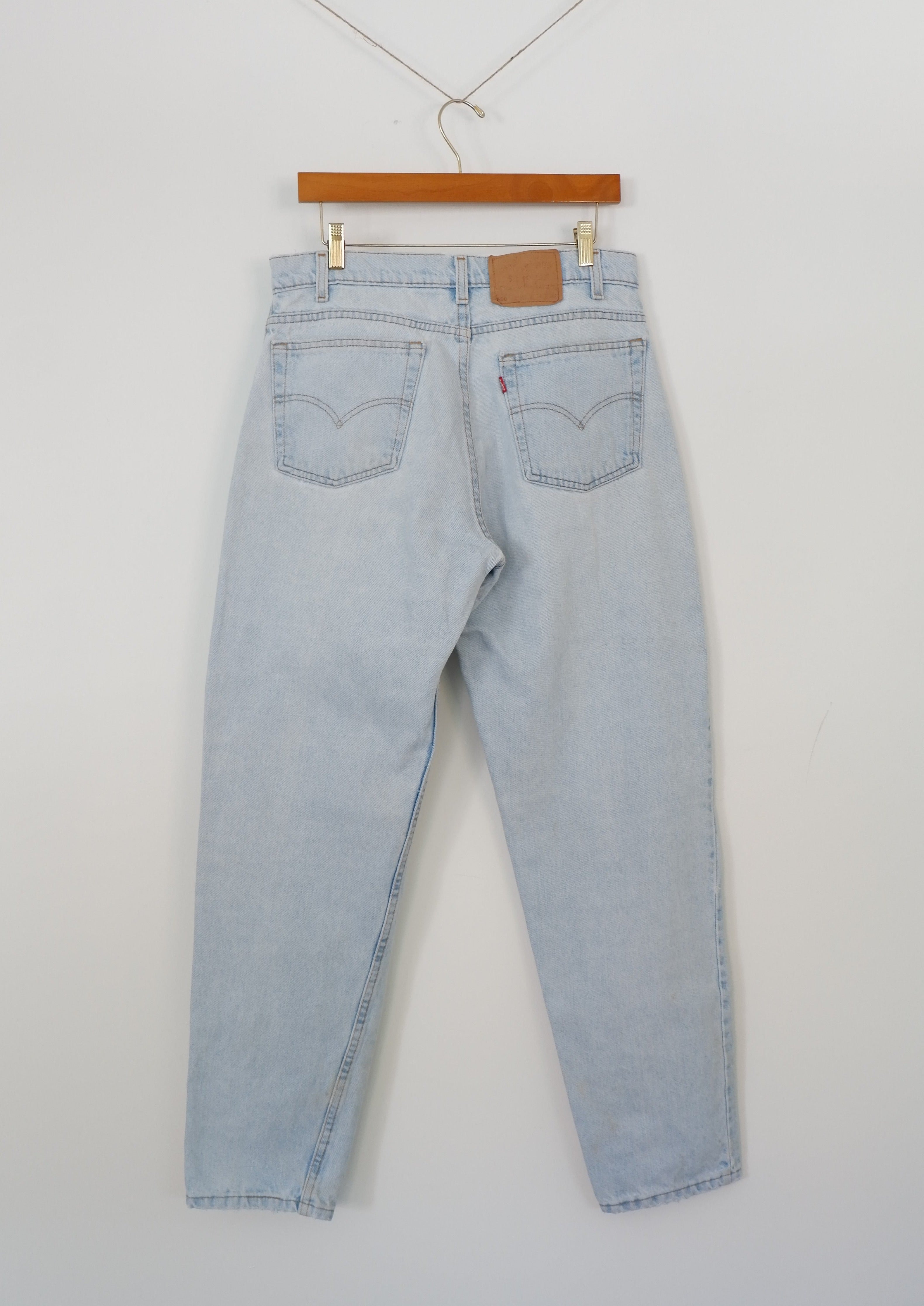 Levis Vintage Light Wash 550 Relaxed Fit Tapered Leg - 34