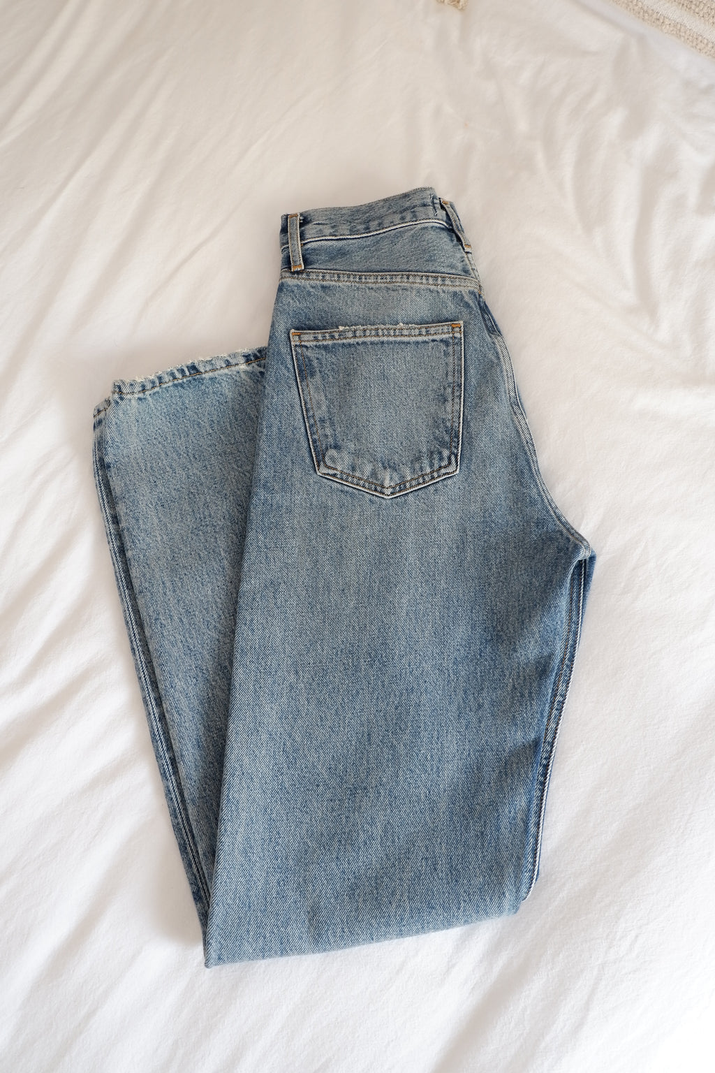 AGOLDE Jean droit taille haute taille pincée des années 90 à lavage moyen - 24