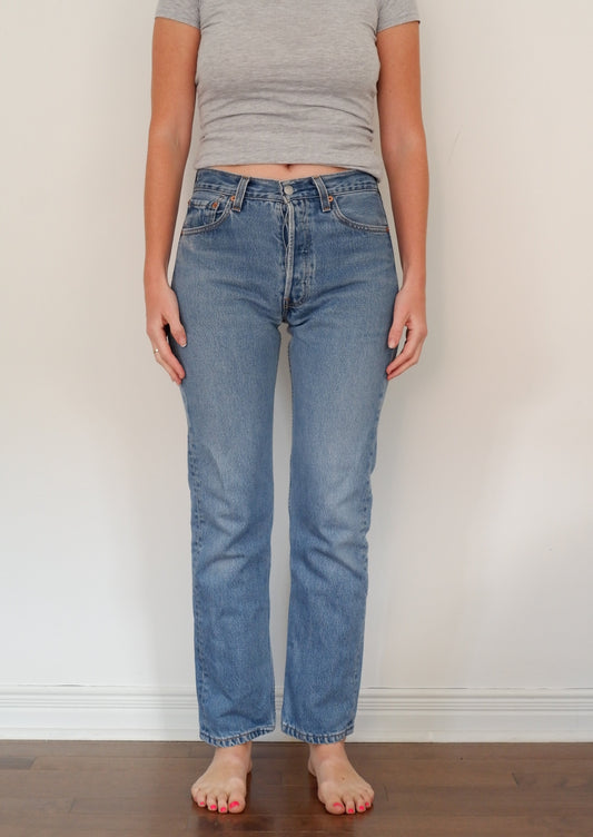 Levis Vintage 501 Medium Wash Jeans - 28